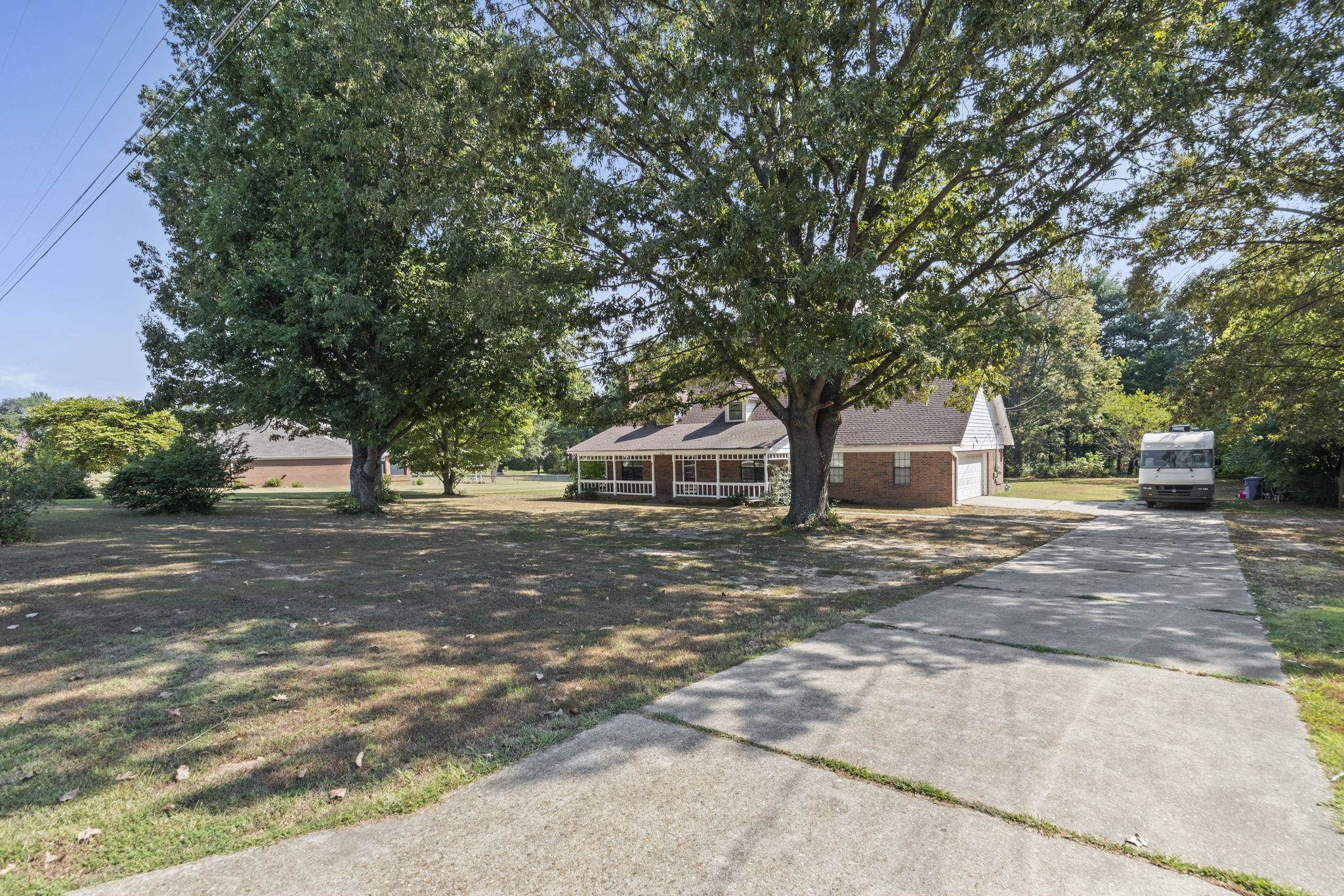 143 ASHLEY LN