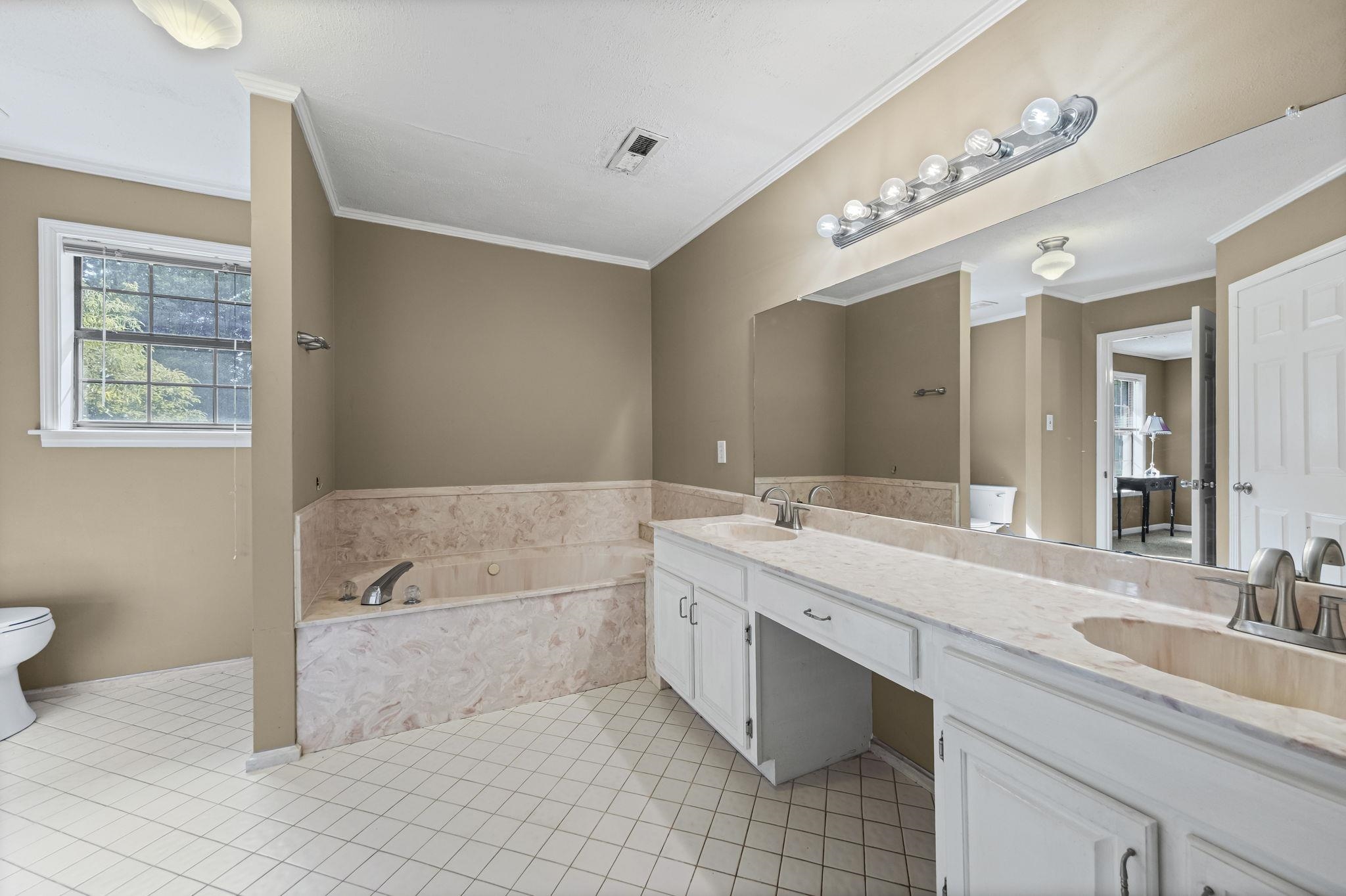 143 ASHLEY LN