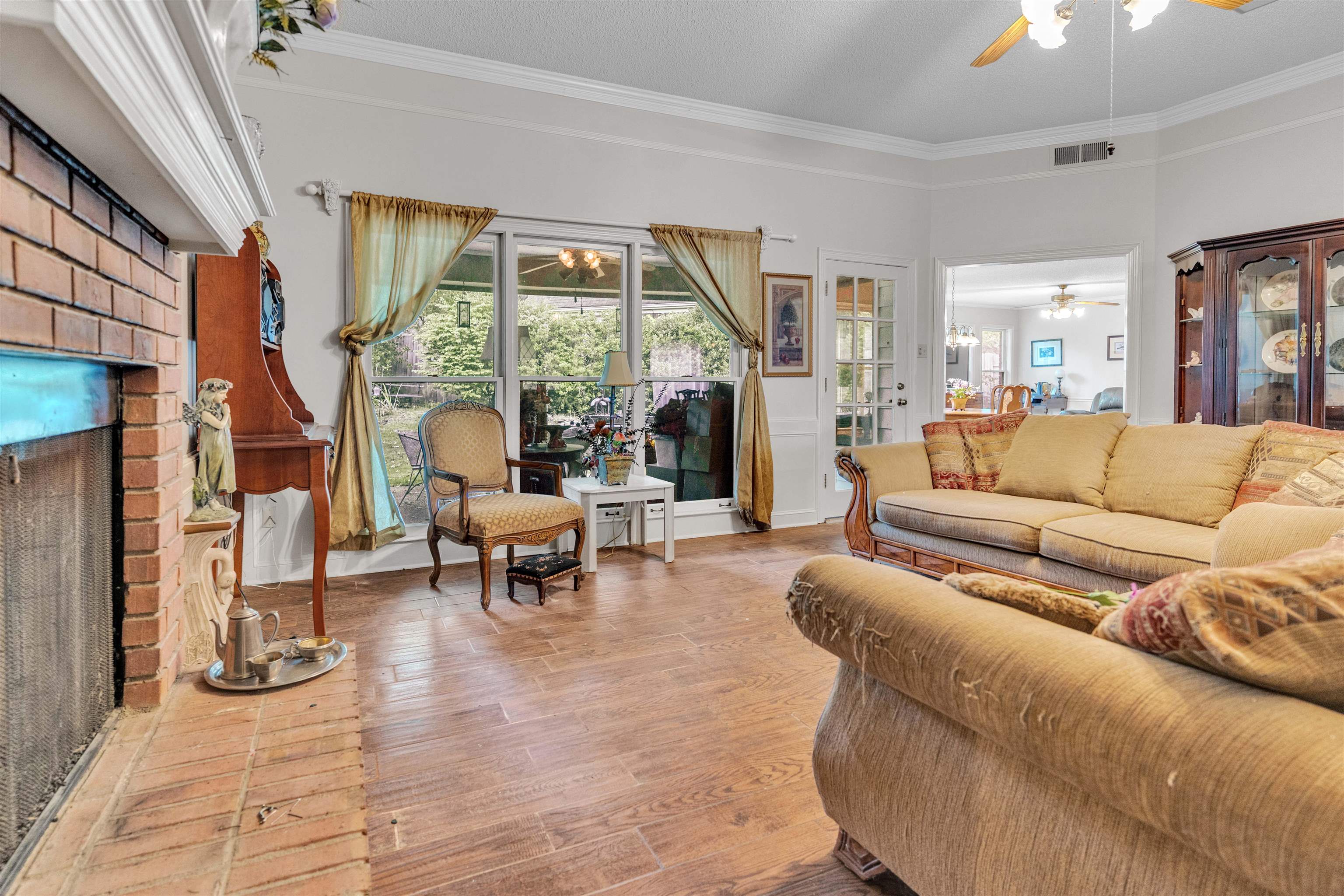 8716 GRANDBURY PL