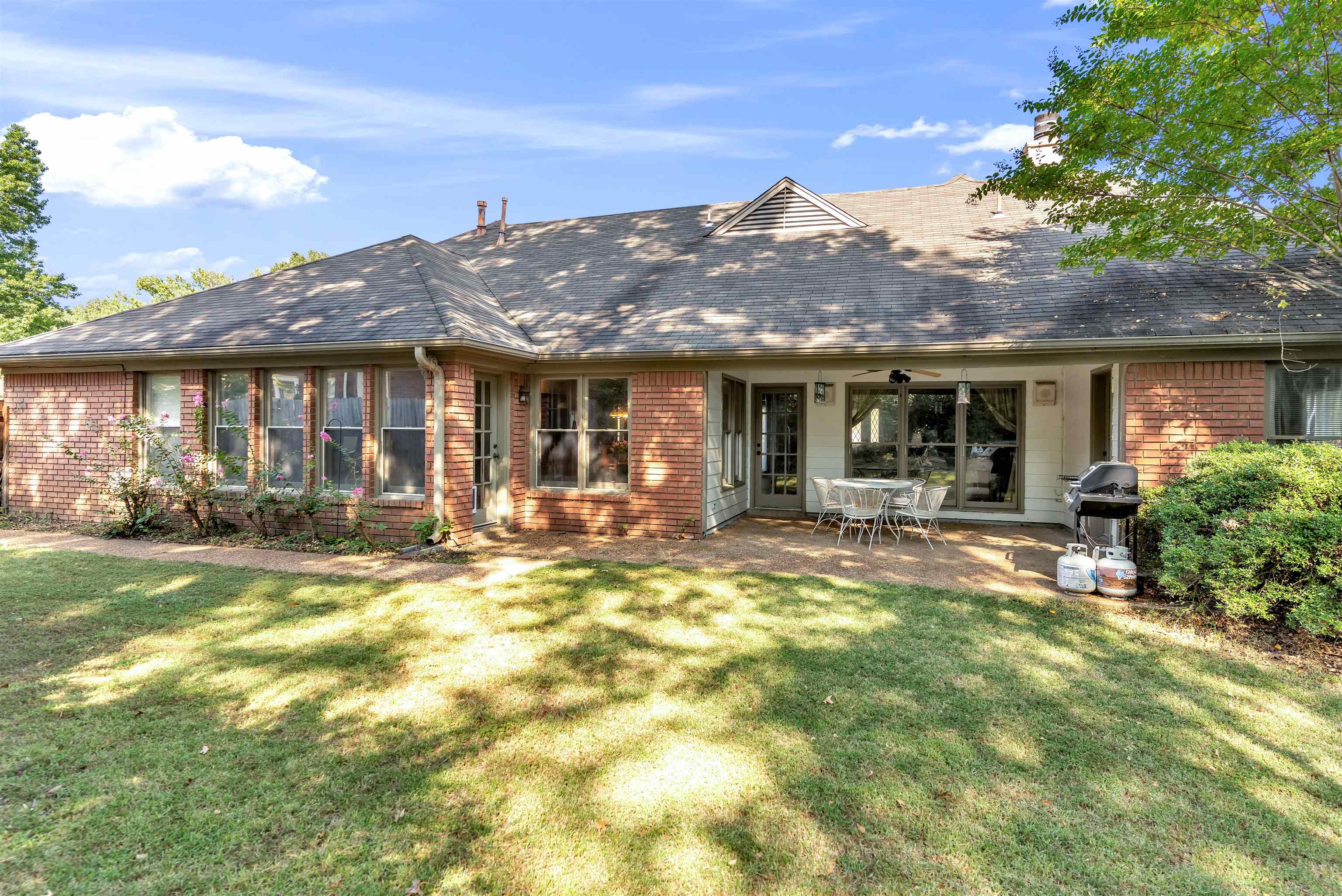 8716 GRANDBURY PL
