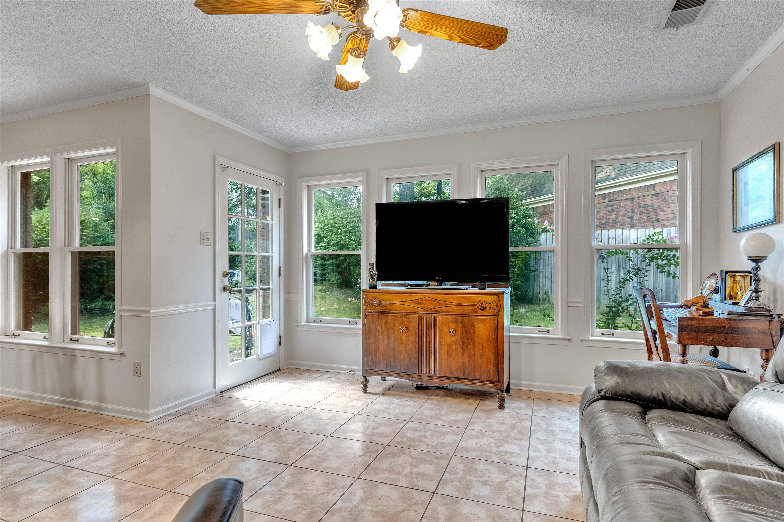 8716 GRANDBURY PL