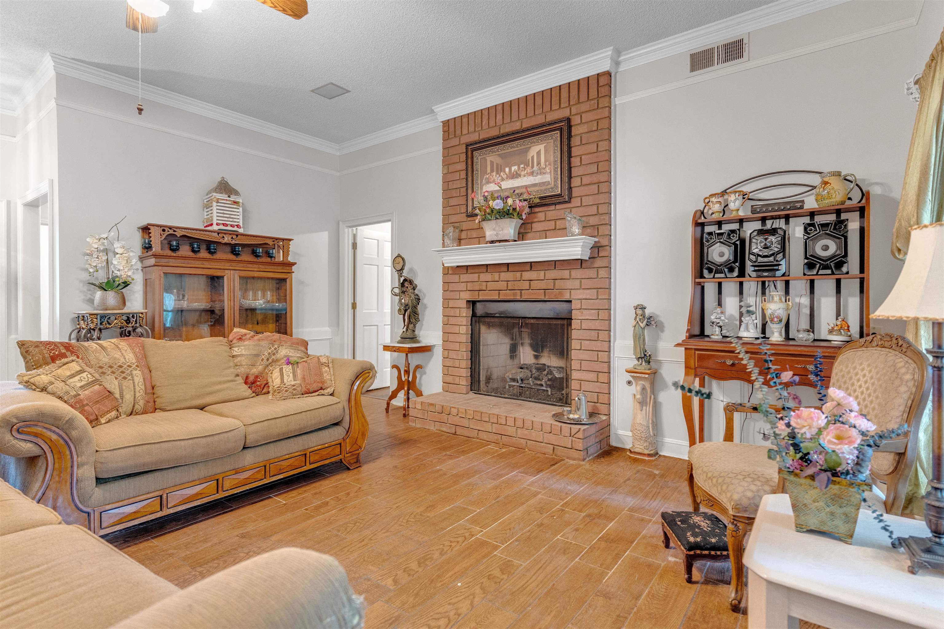 8716 GRANDBURY PL