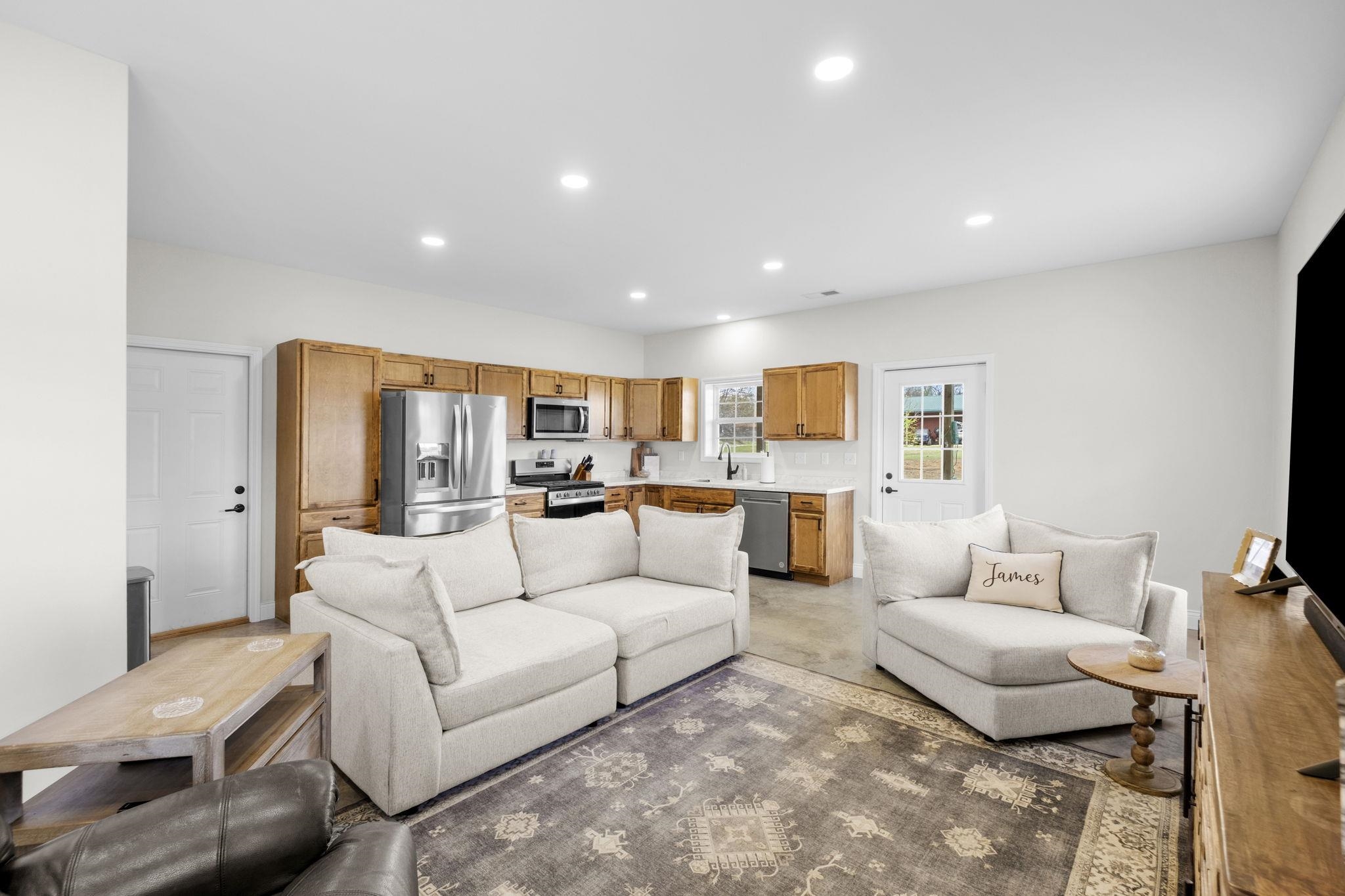 230 MCQUISTON RD