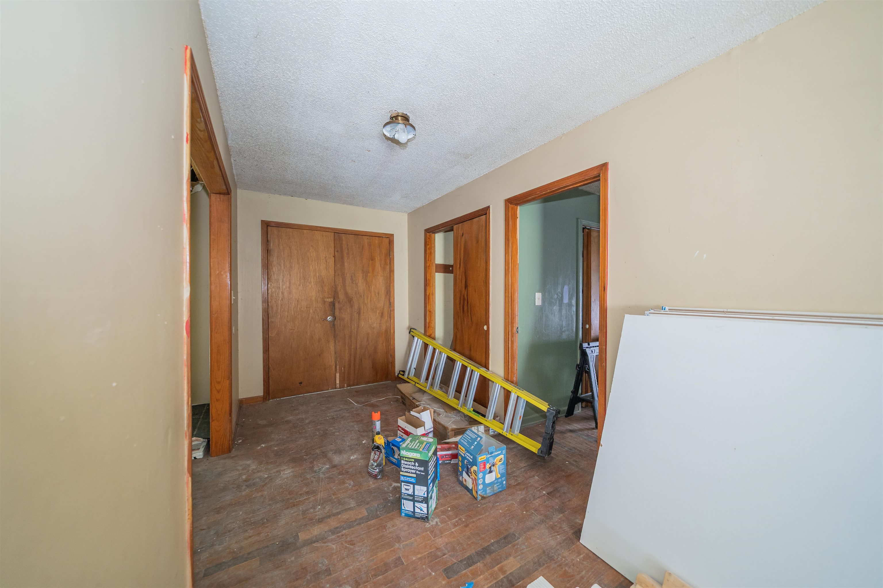 735 CALLAHAN LN
