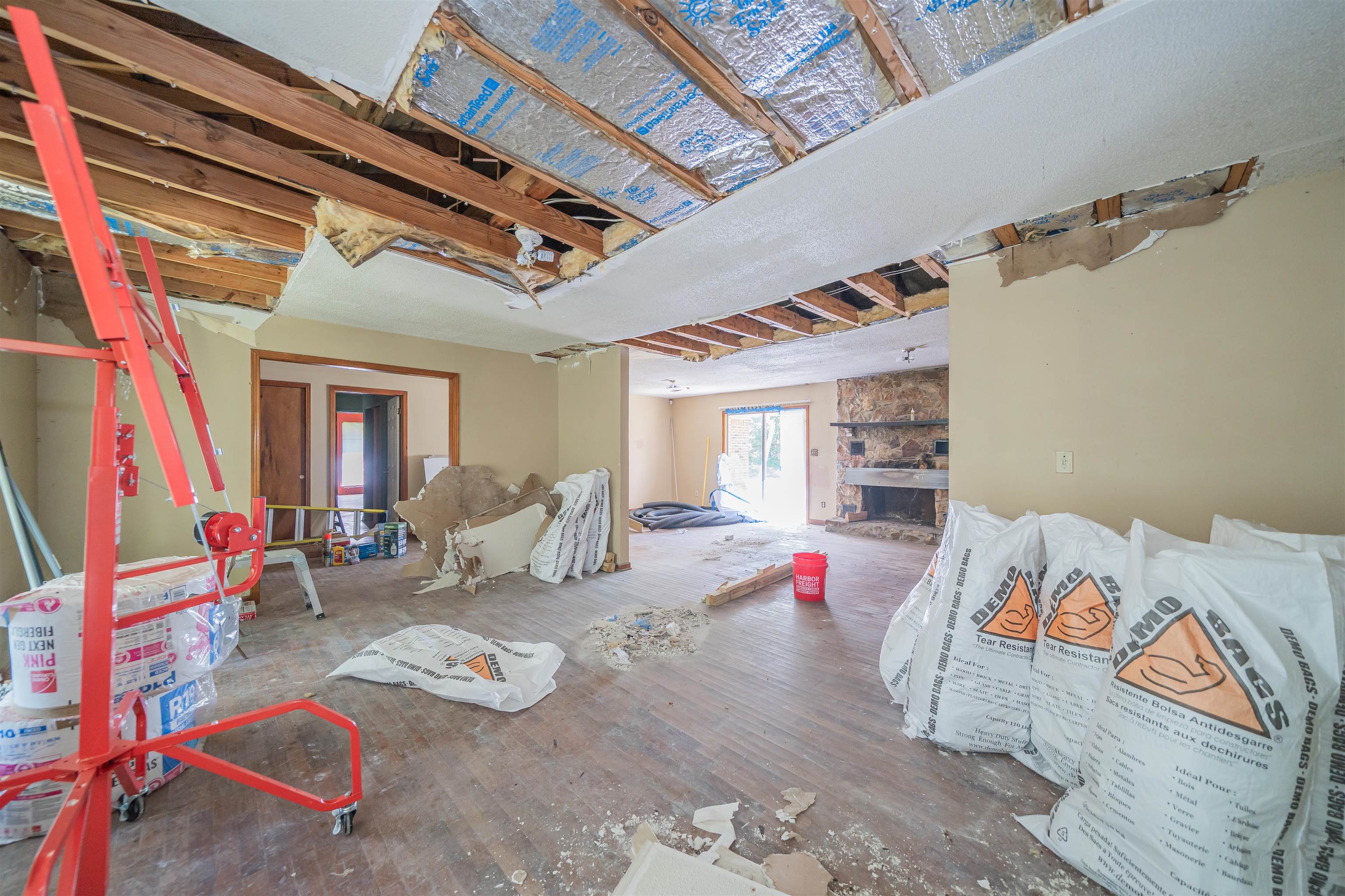 735 CALLAHAN LN