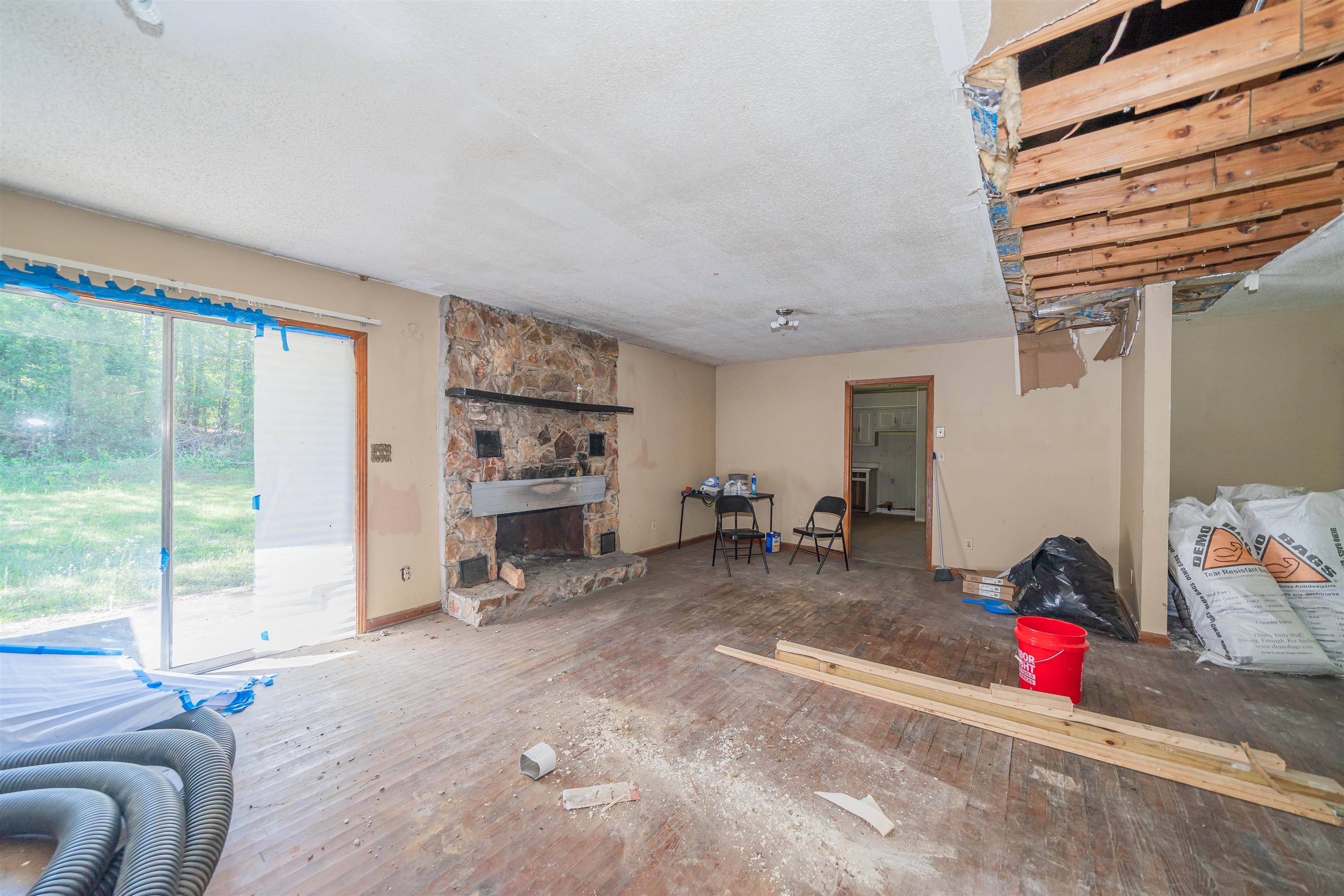 735 CALLAHAN LN