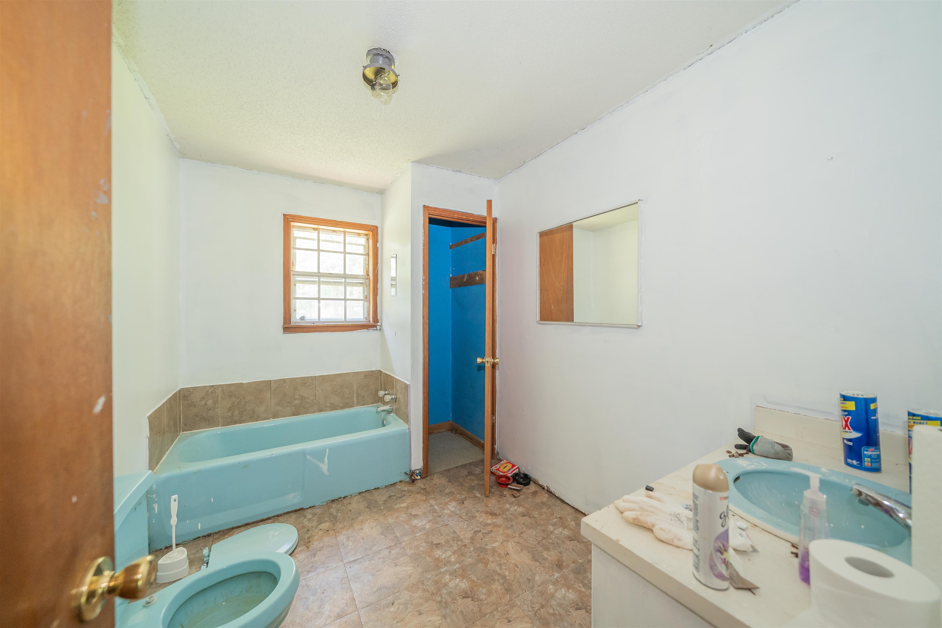 735 CALLAHAN LN