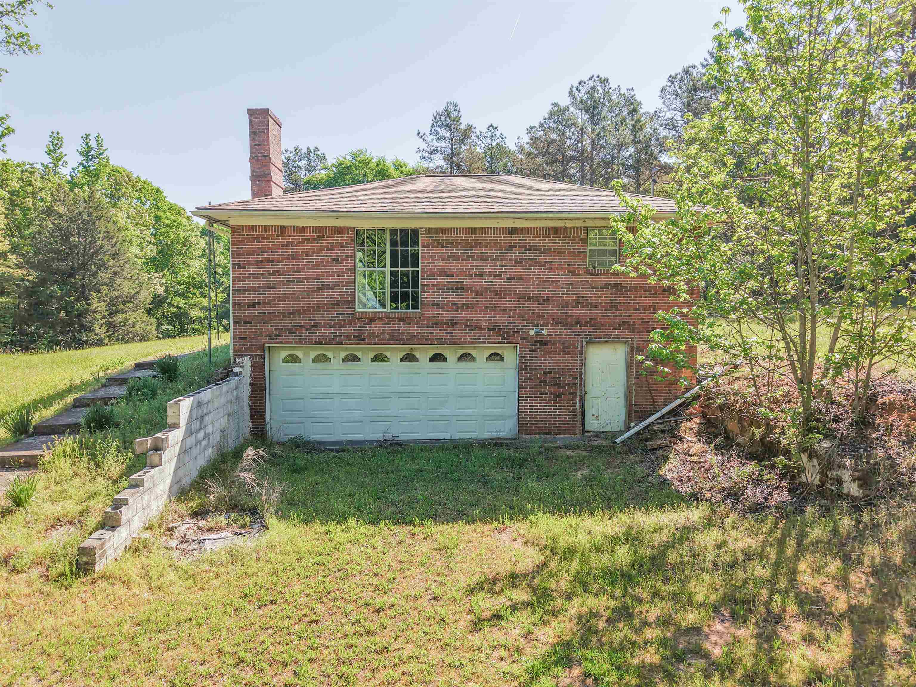 735 CALLAHAN LN