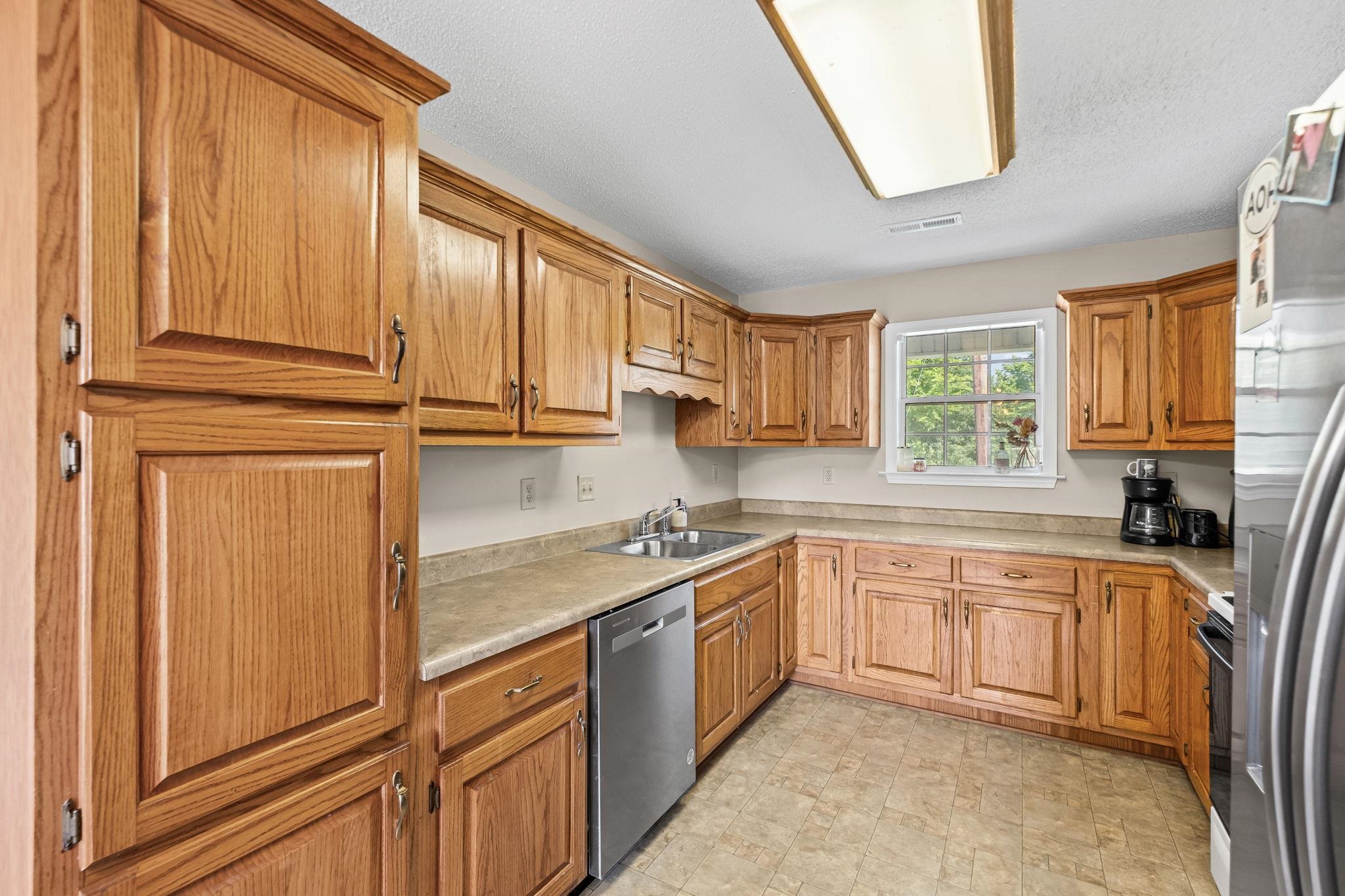 1140 LONG RD