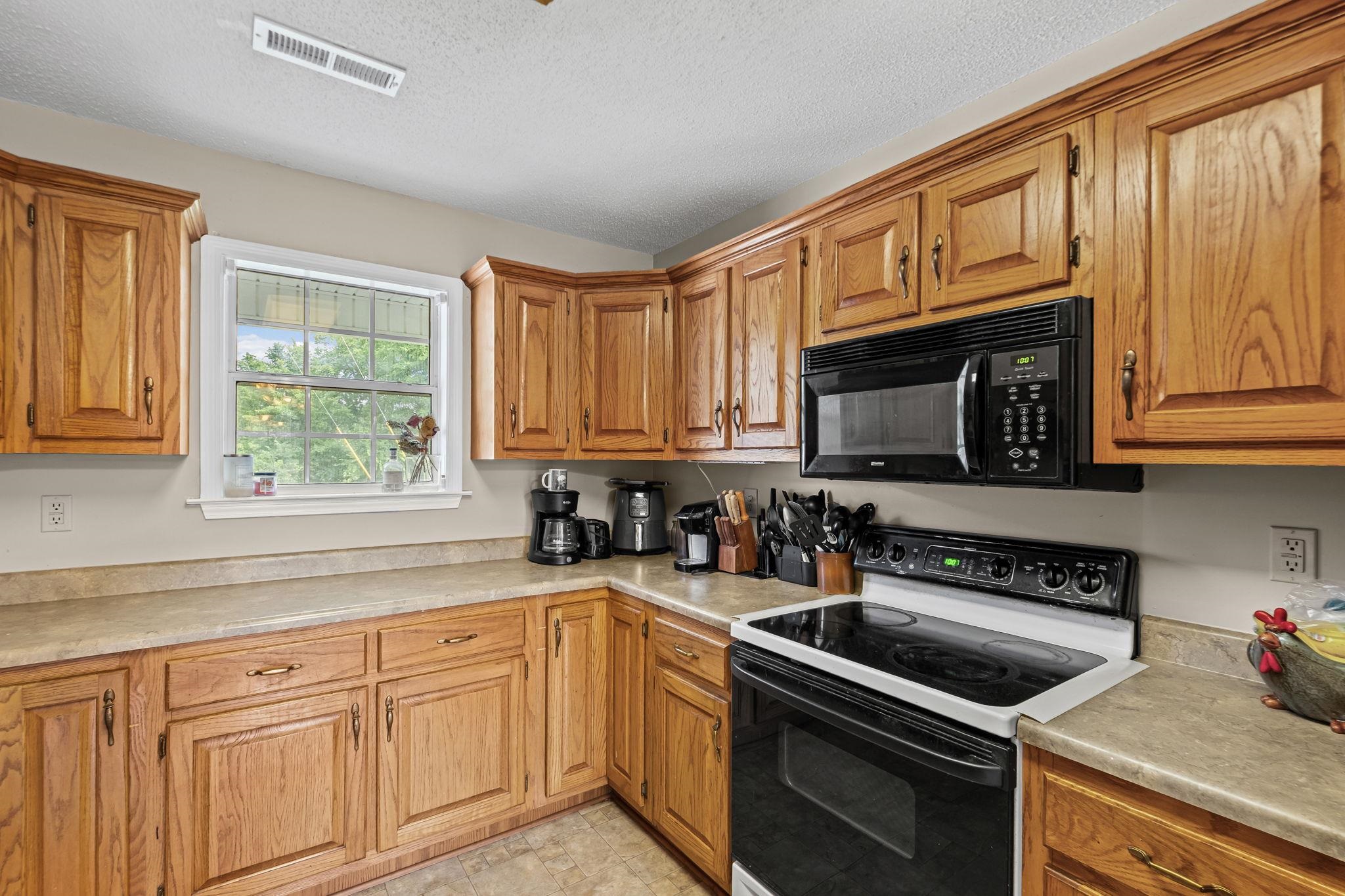 1140 LONG RD