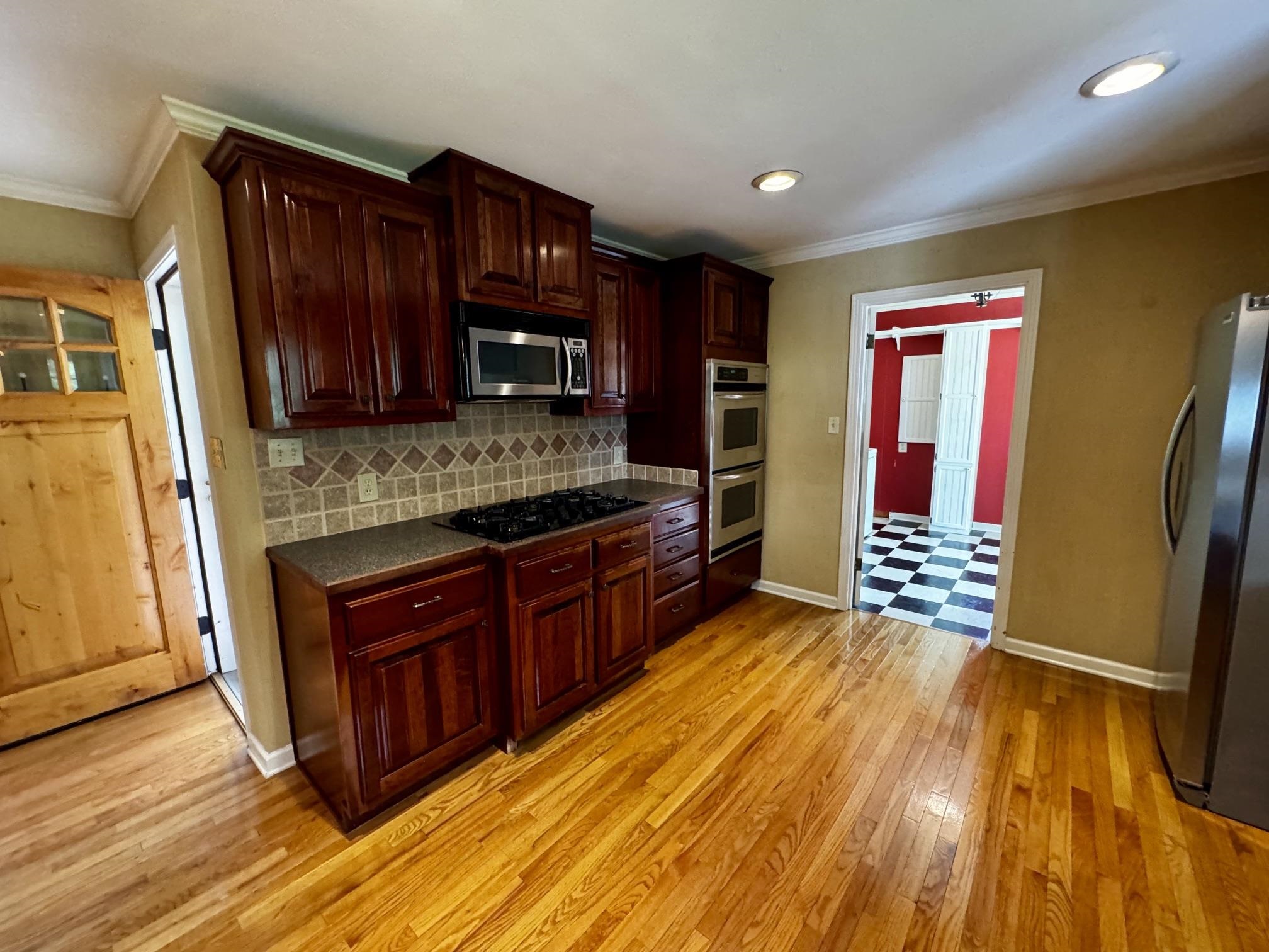 1079 ELM GROVE RD