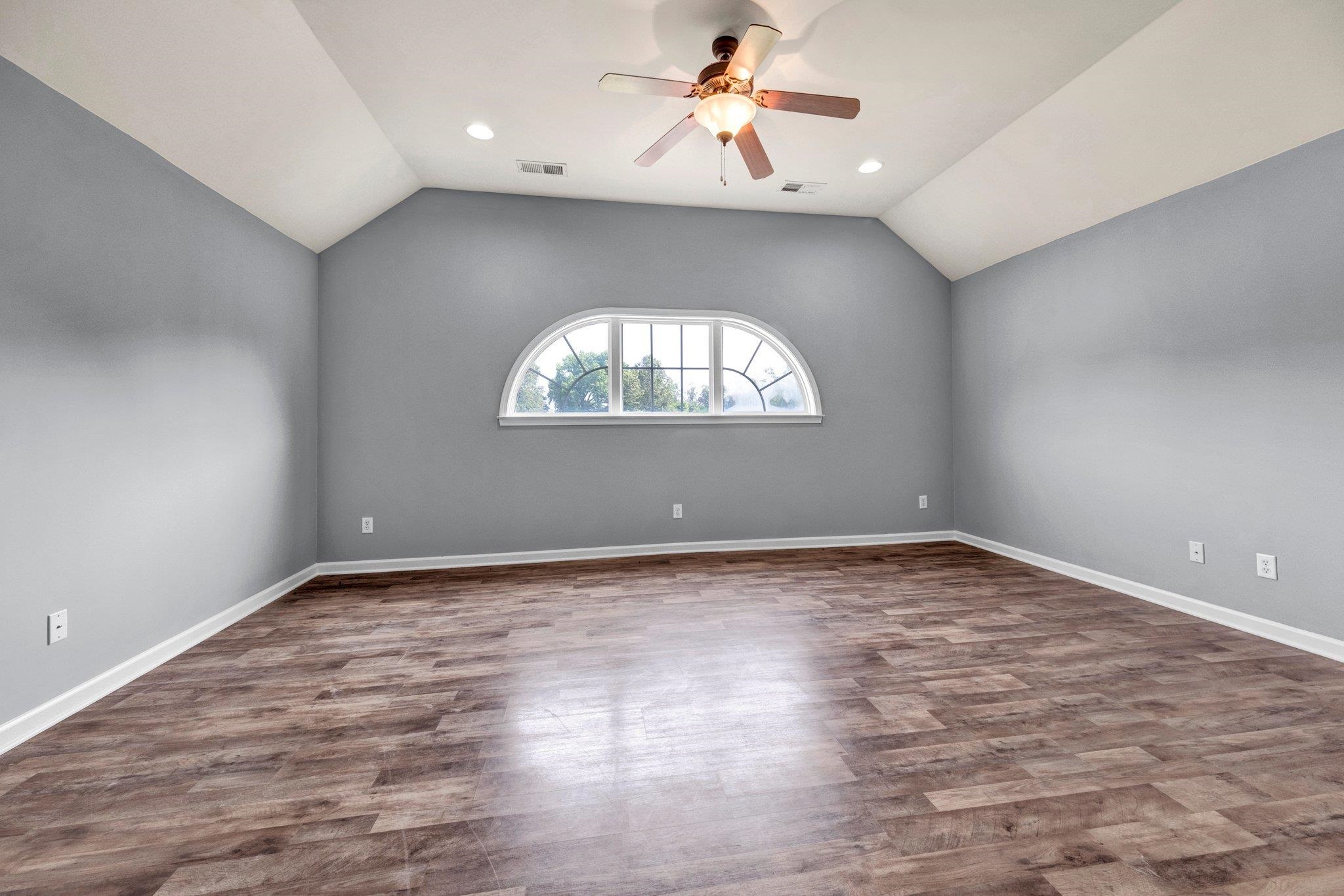 914 BEAVER CREEK RD
