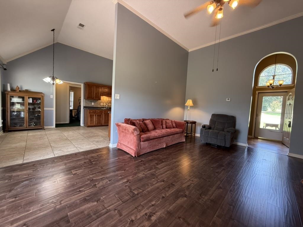 435 TERRY RD