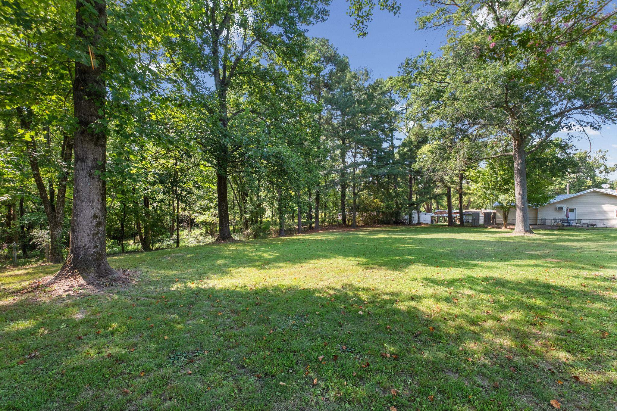 1569 TIPTON RD