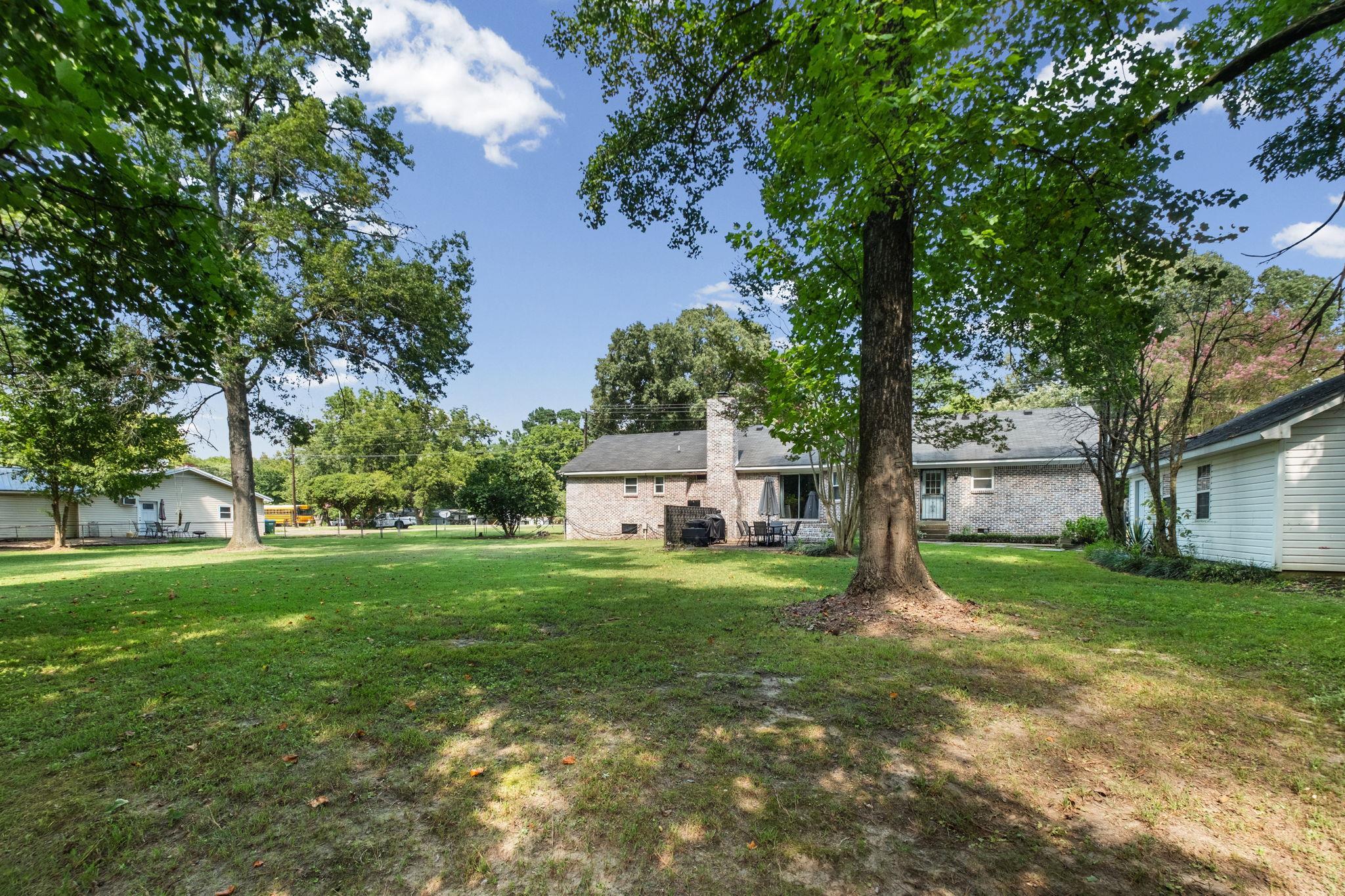 1569 TIPTON RD