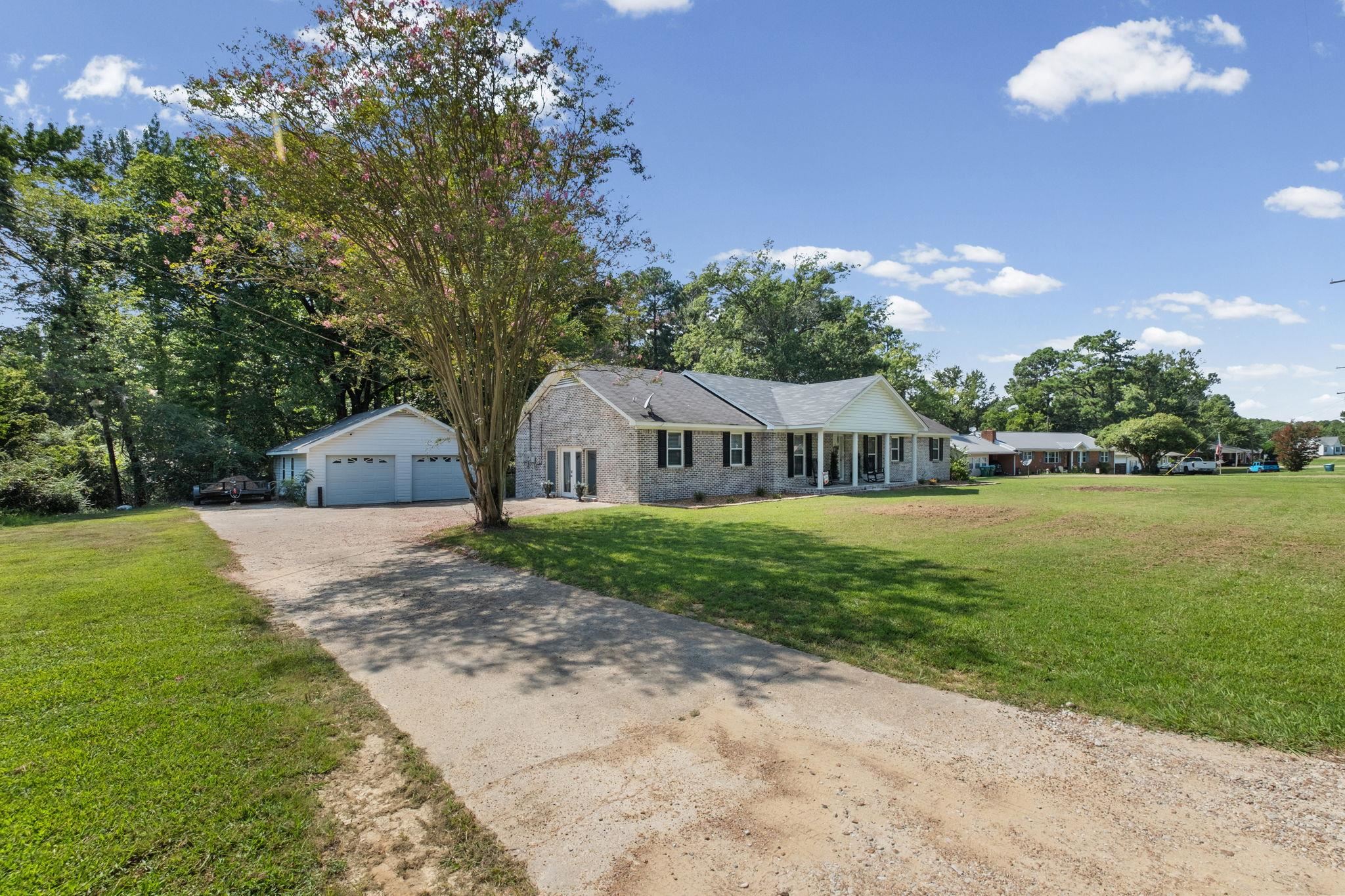 1569 TIPTON RD