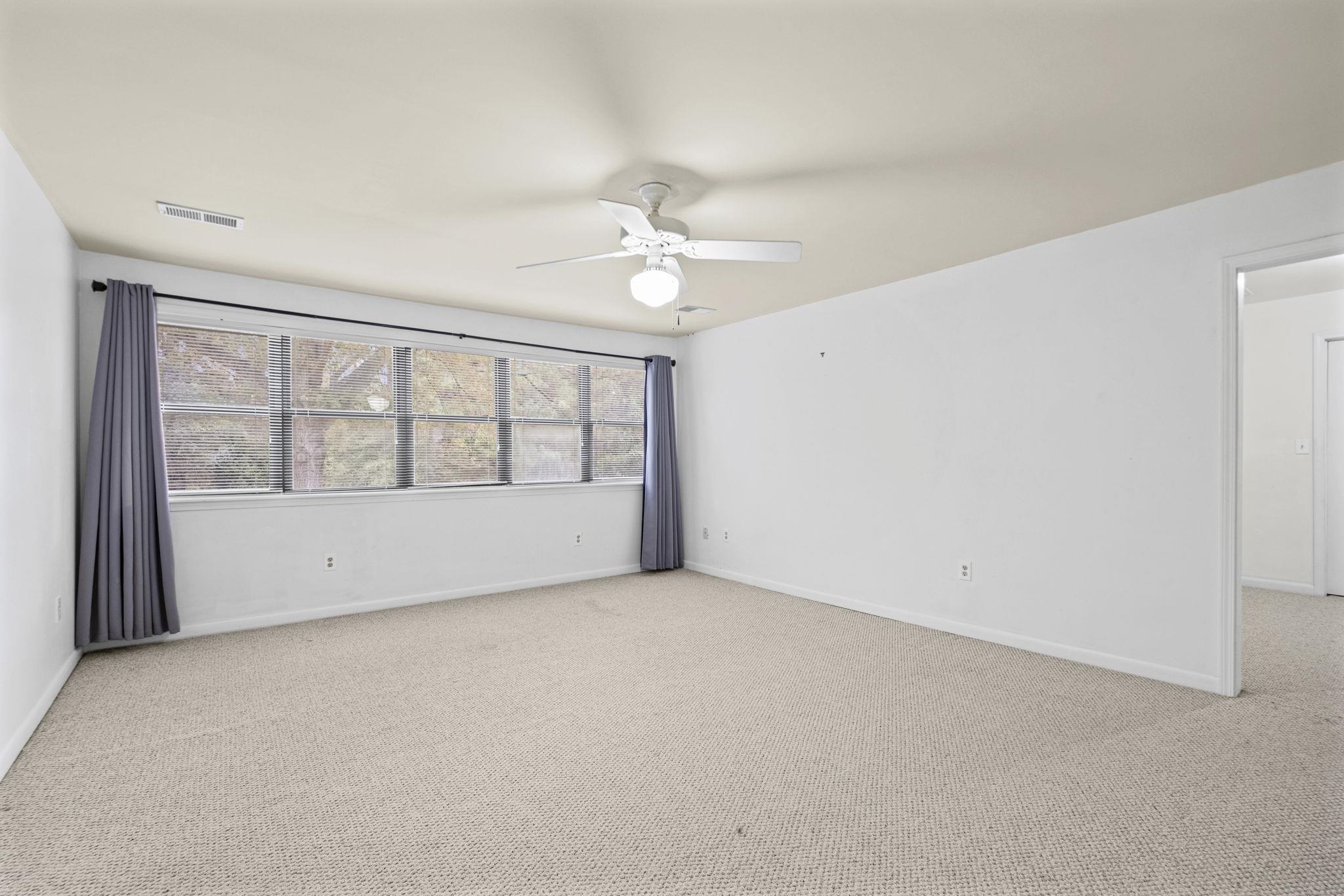 1524 GARLAND DR