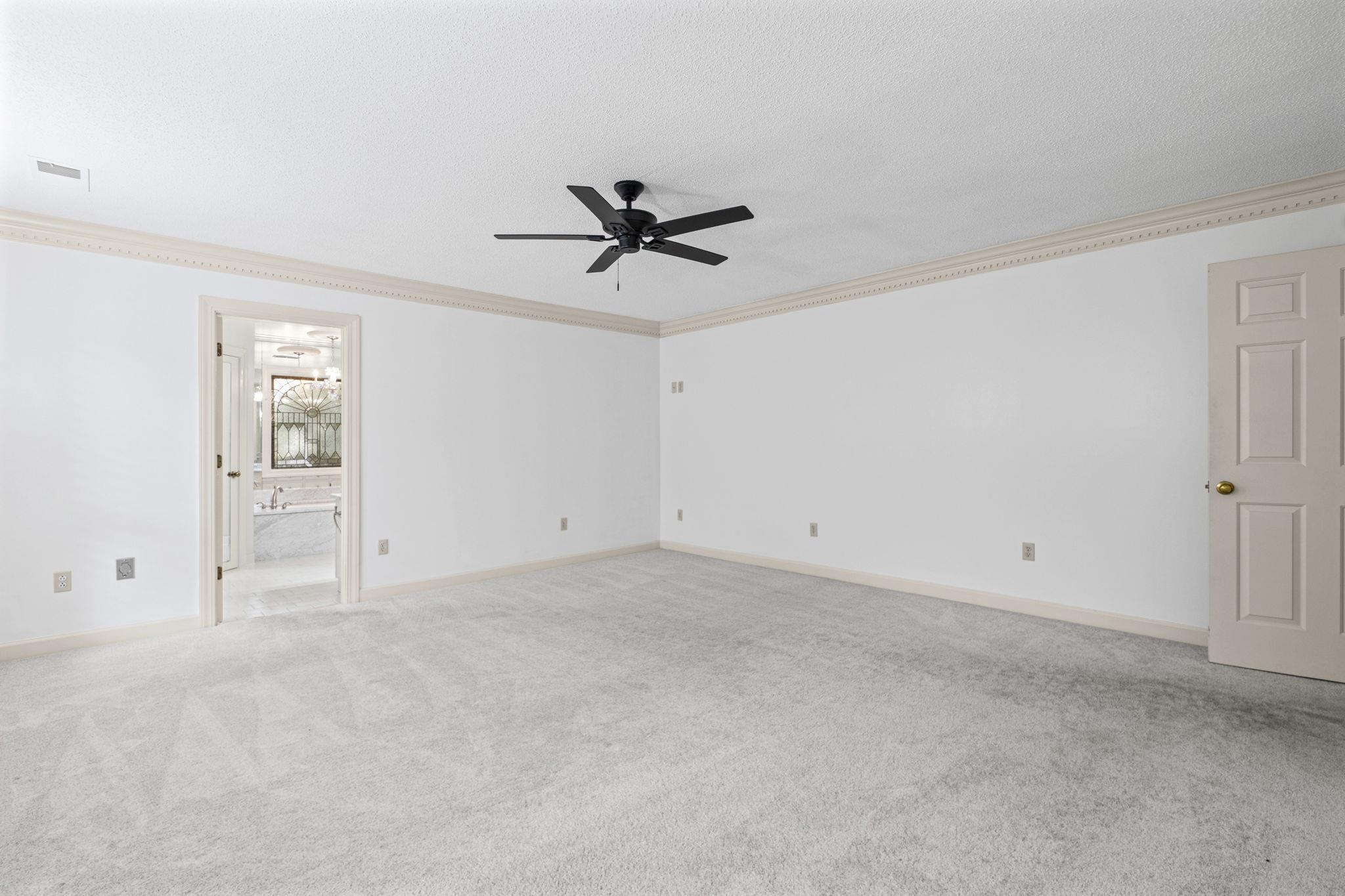 1524 GARLAND DR