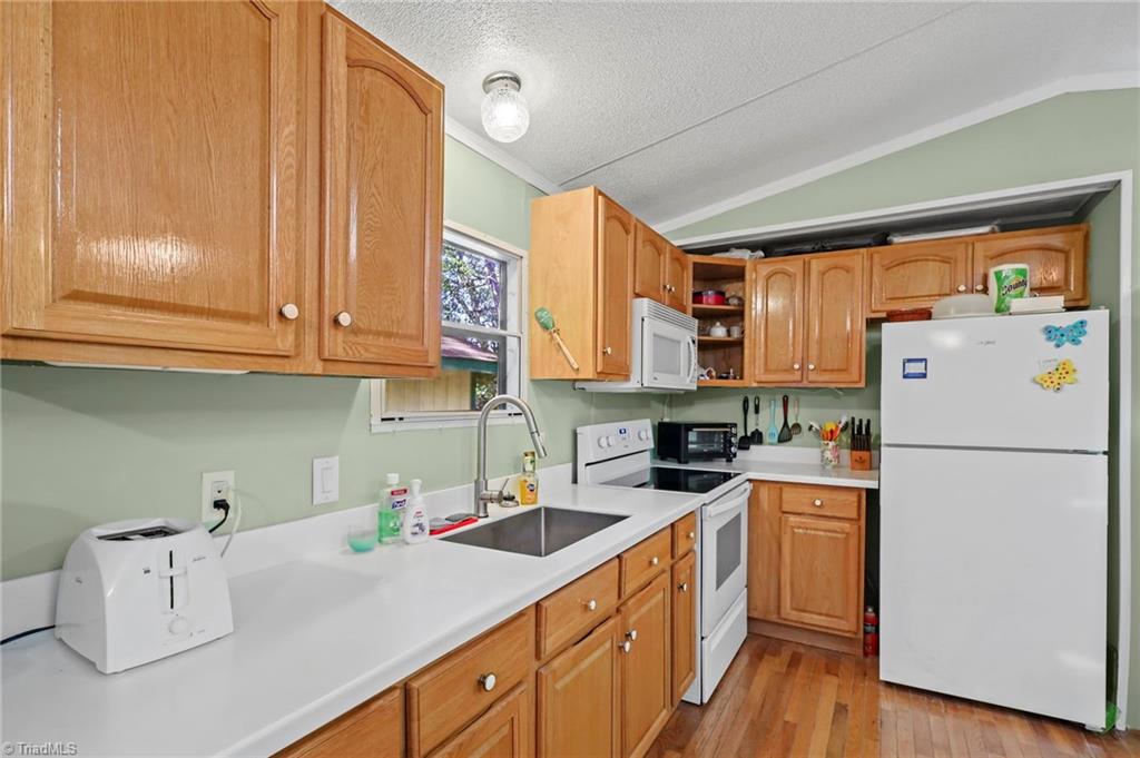 110 Laurelwood Court