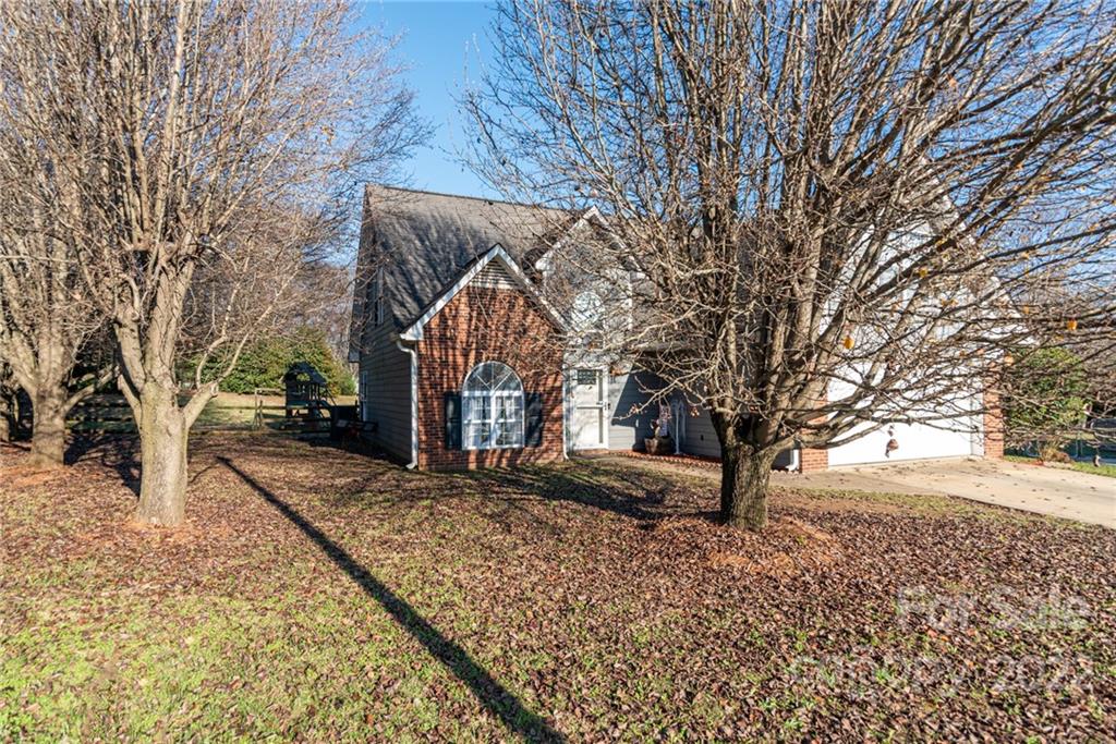 4595 SW Lands End Court