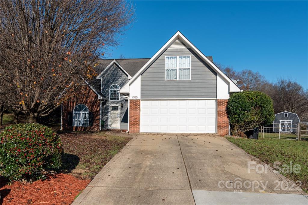 4595 SW Lands End Court