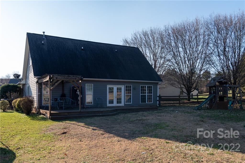 4595 SW Lands End Court