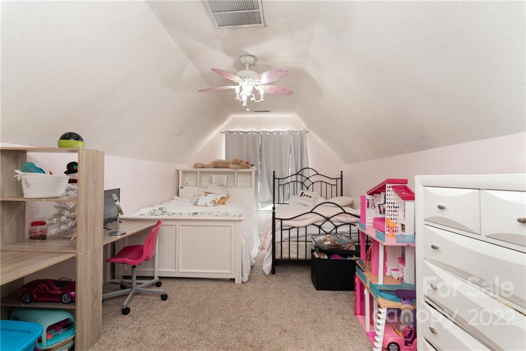 4595 SW Lands End Court