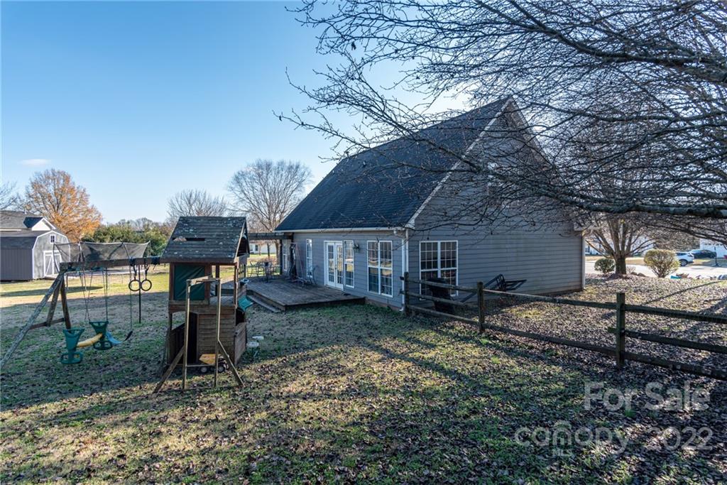 4595 SW Lands End Court