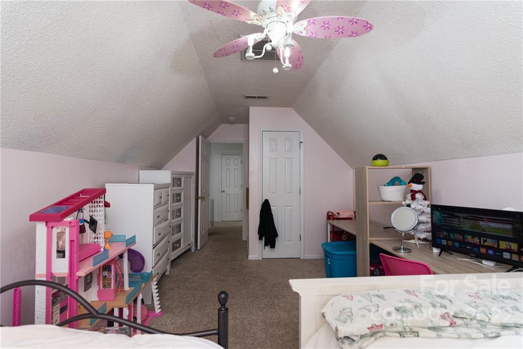 4595 SW Lands End Court