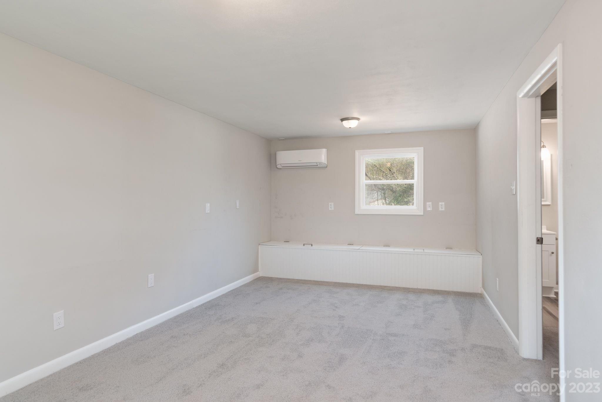 1218 4th Street Lane NE