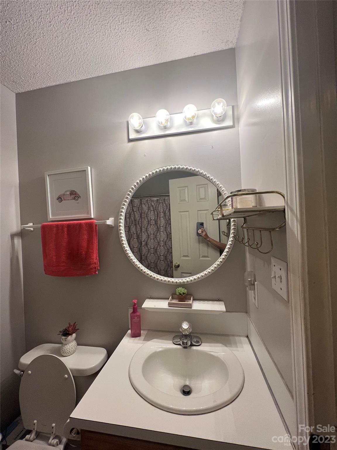 2046 Summerfield Circle