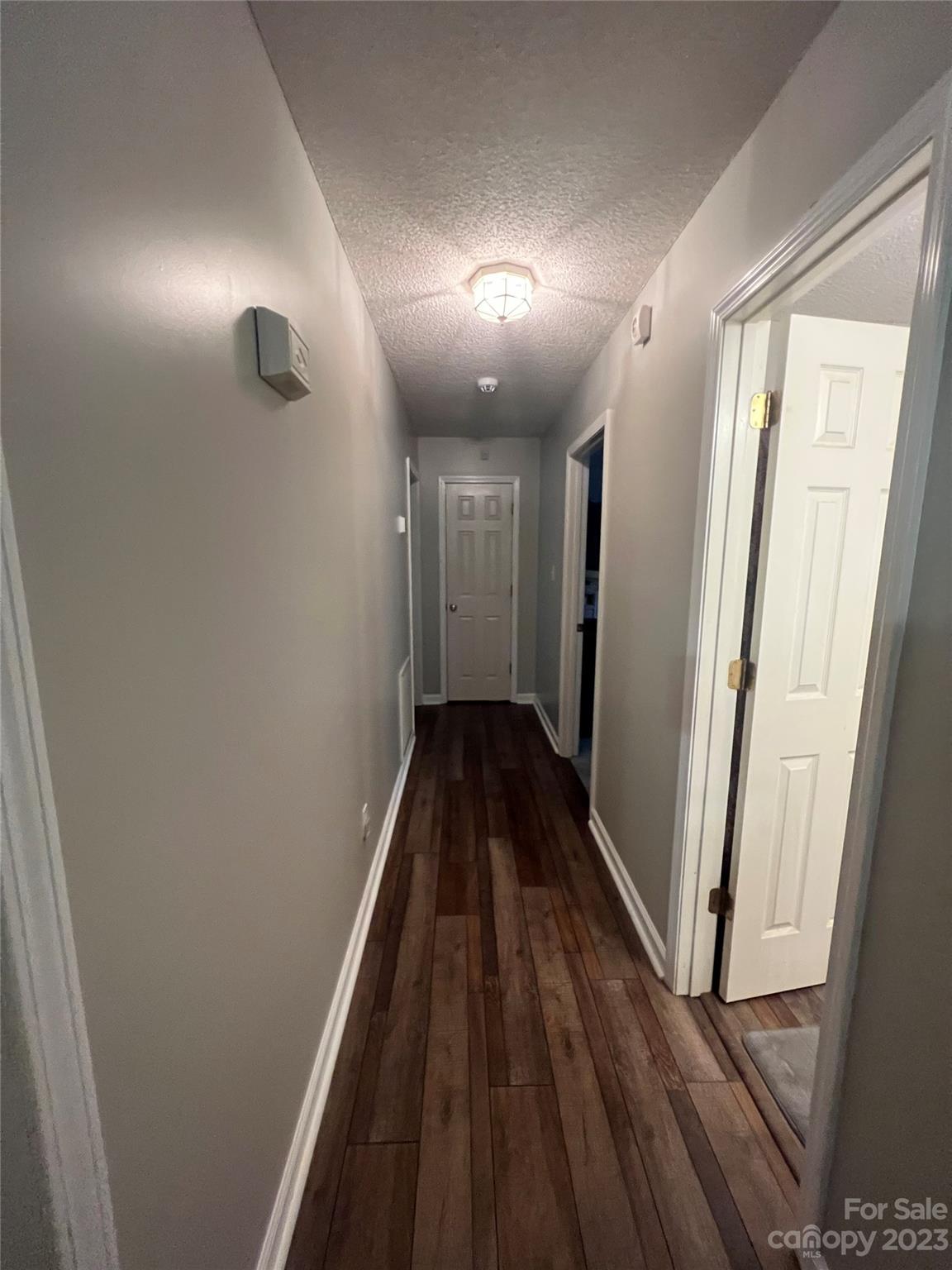 2046 Summerfield Circle