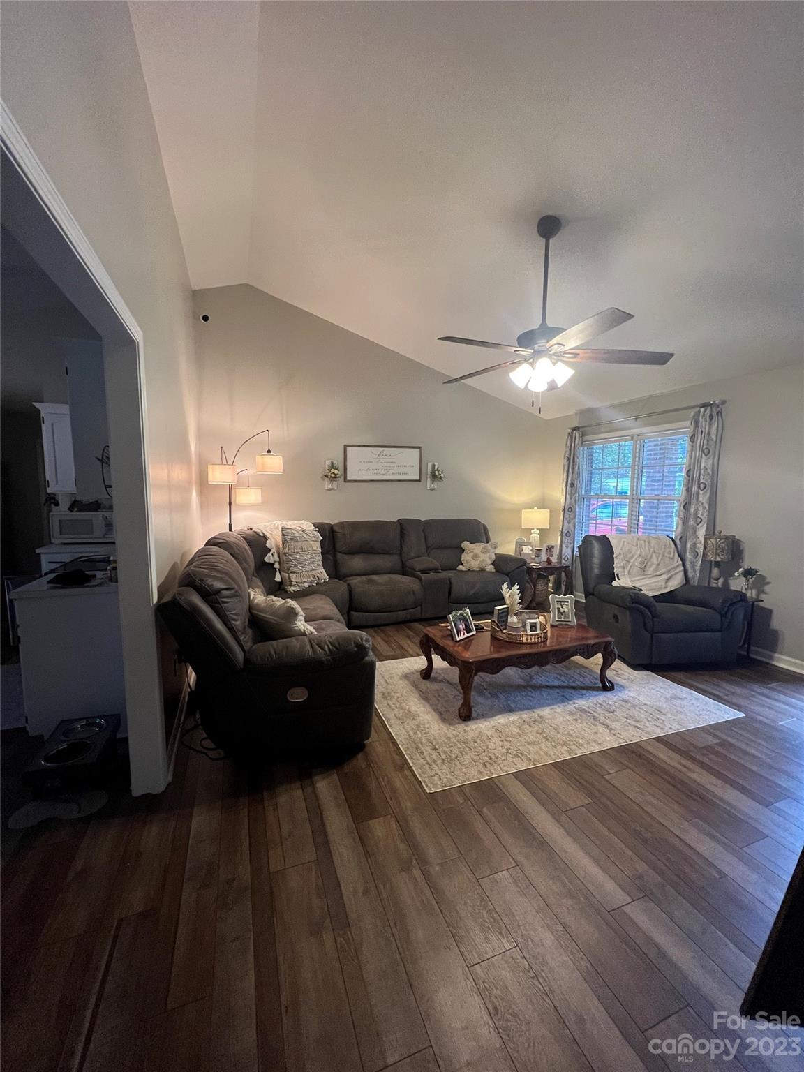 2046 Summerfield Circle