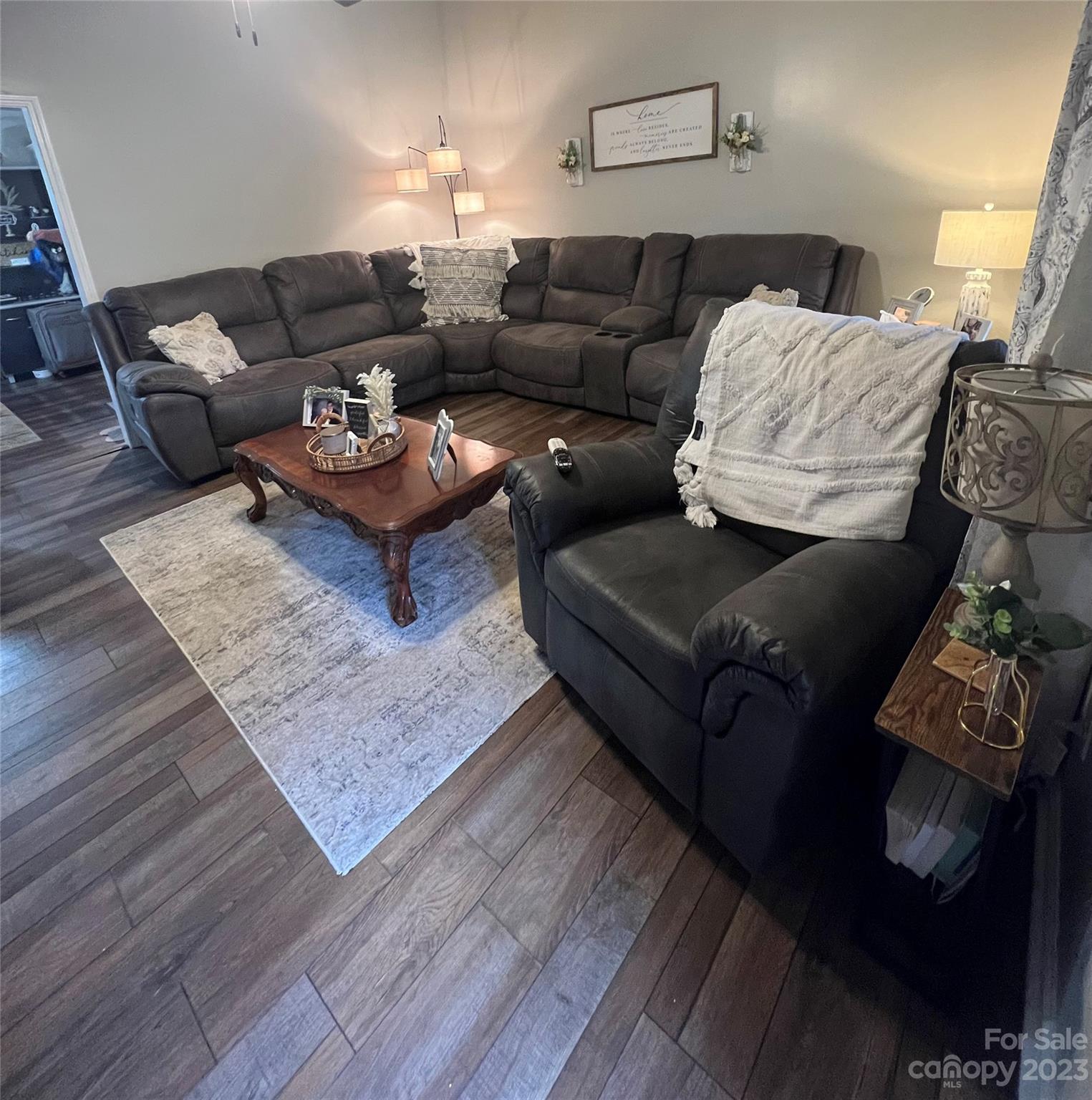 2046 Summerfield Circle