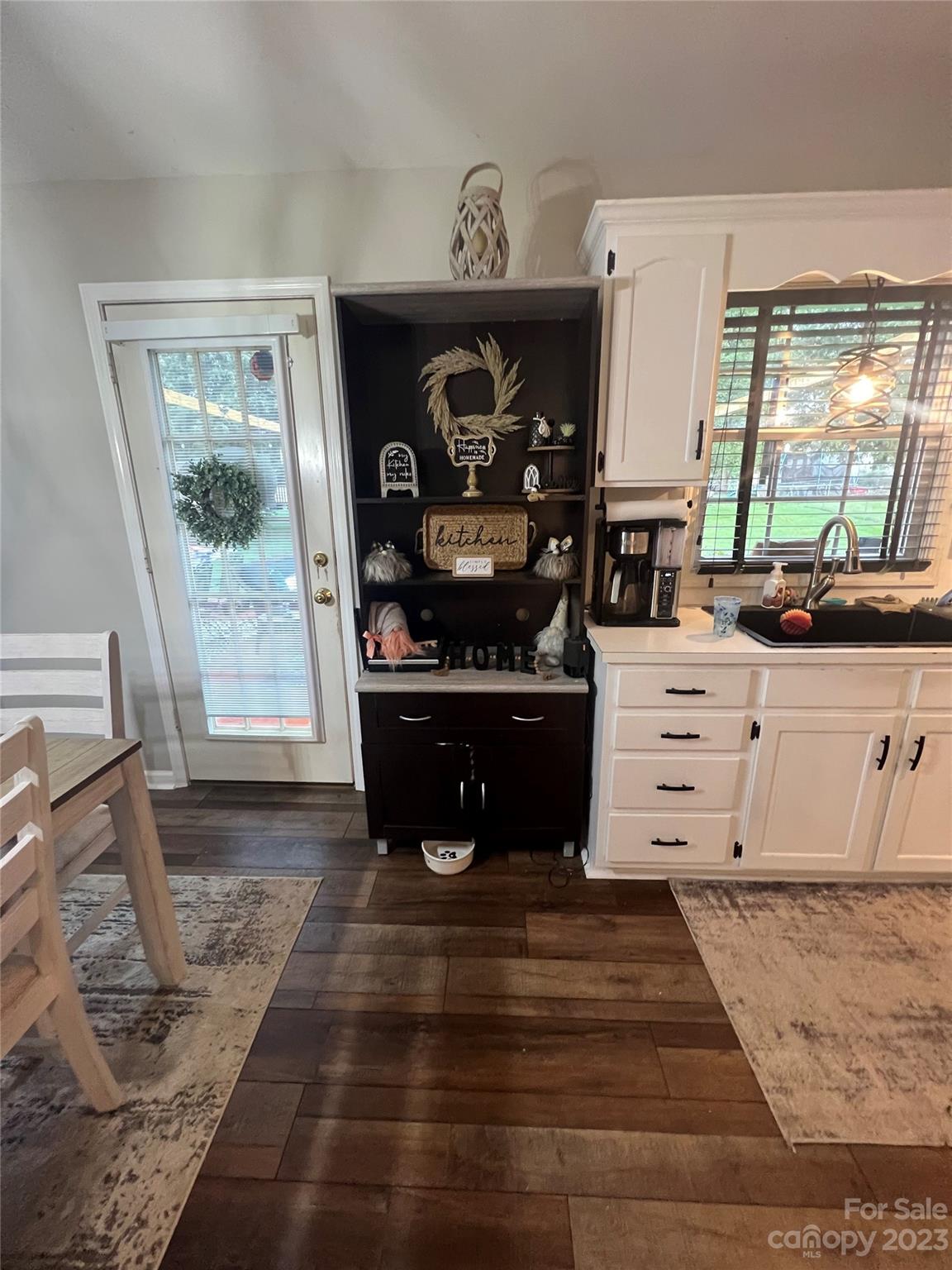 2046 Summerfield Circle