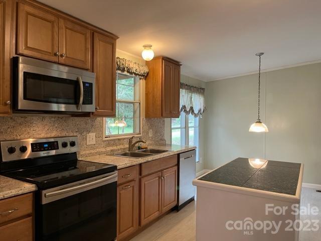 2452 Twinbrooke Road