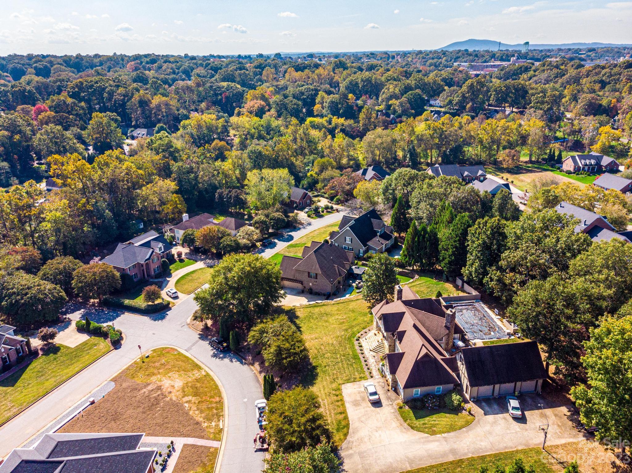 1005 10th Avenue Drive NW