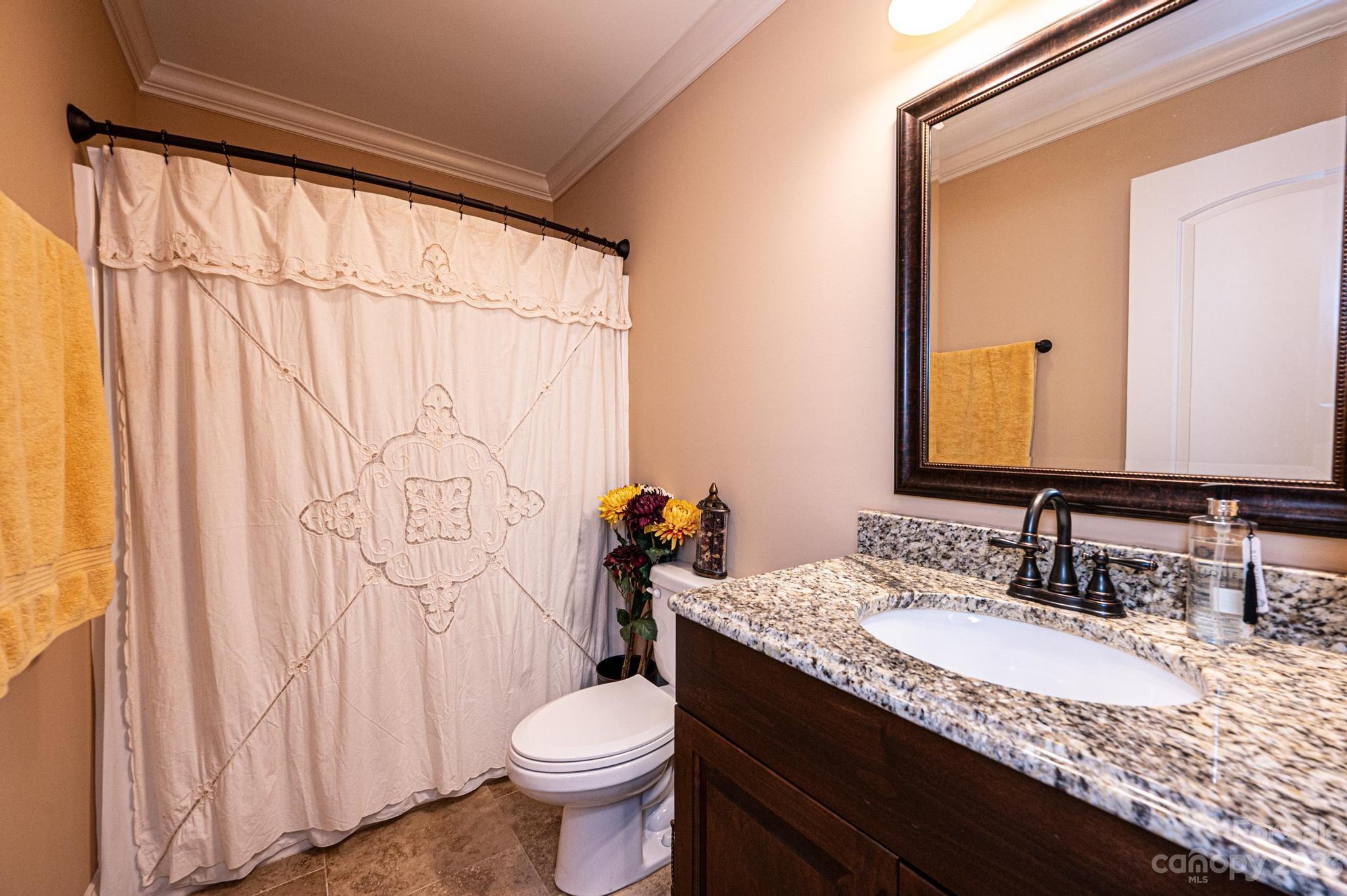 1005 10th Avenue Drive NW