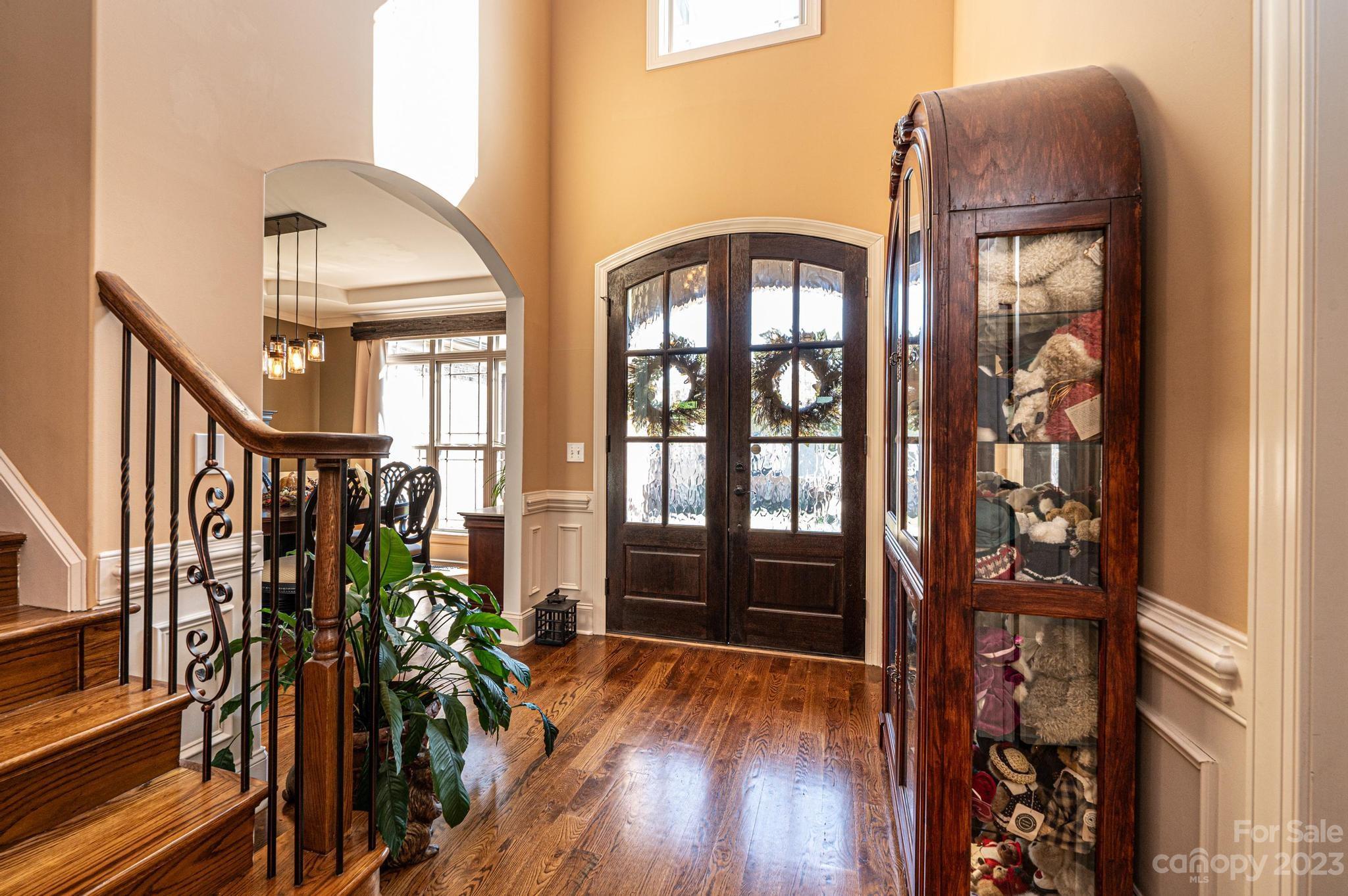 1005 10th Avenue Drive NW