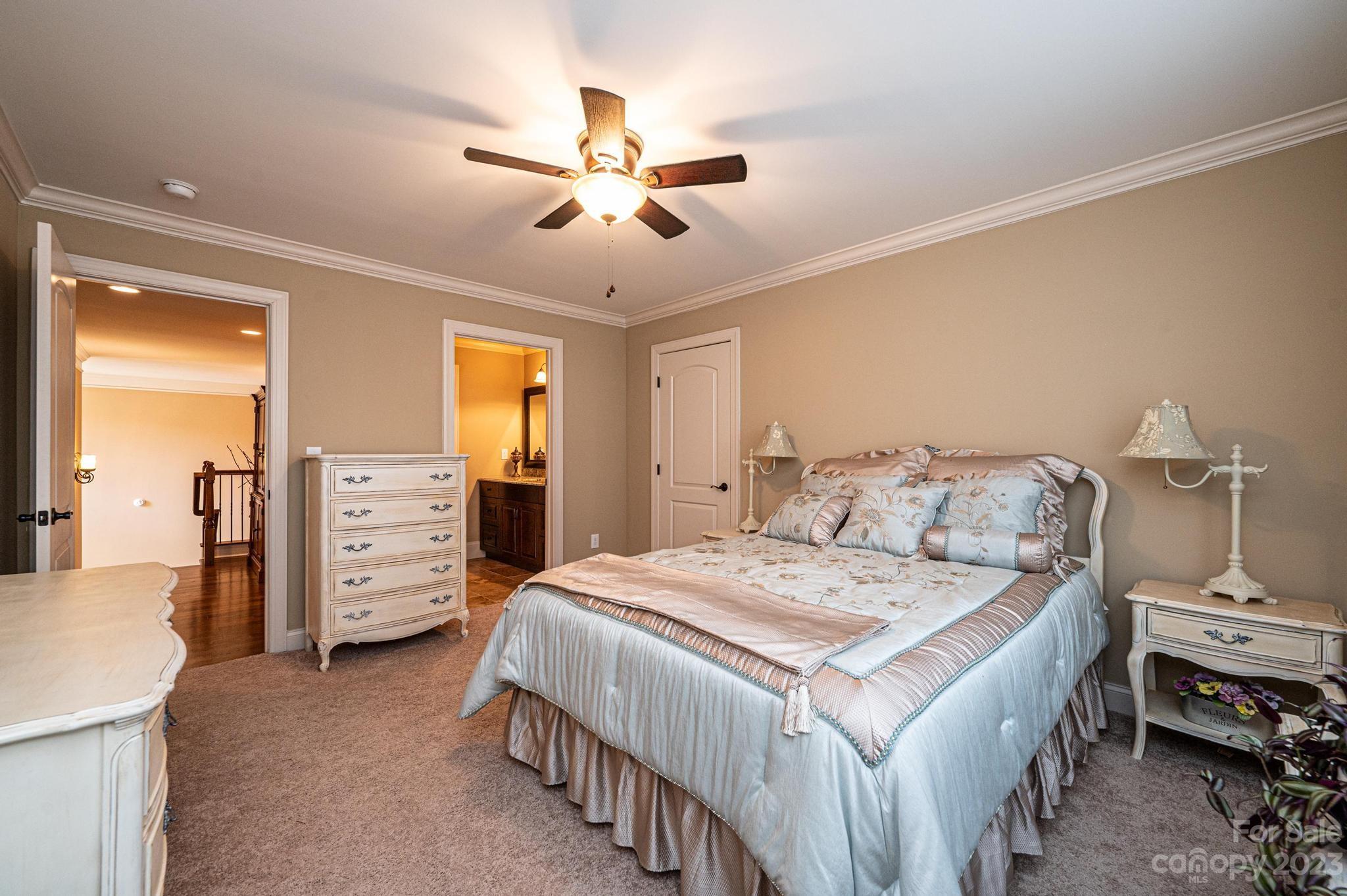 1005 10th Avenue Drive NW