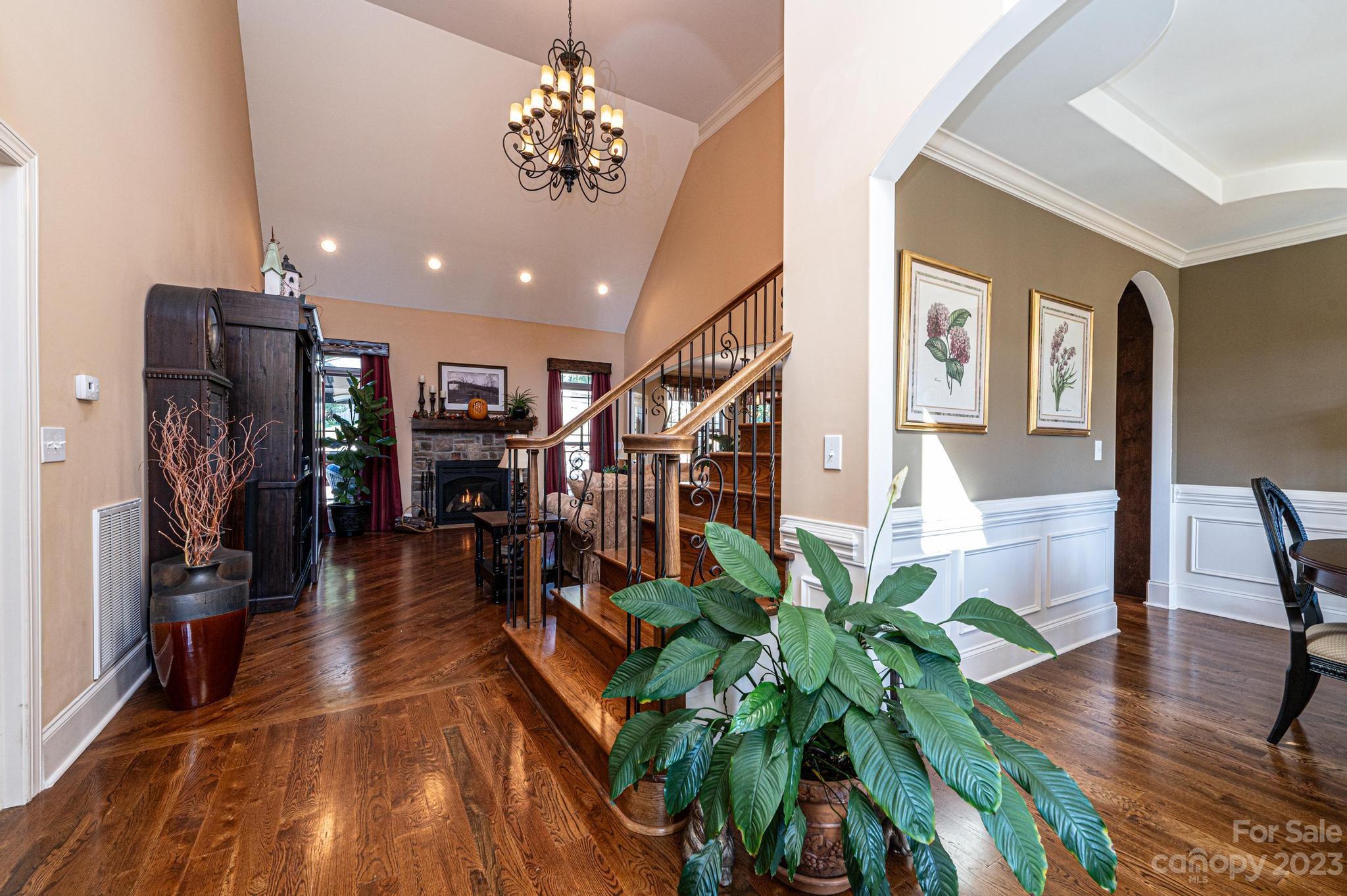 1005 10th Avenue Drive NW