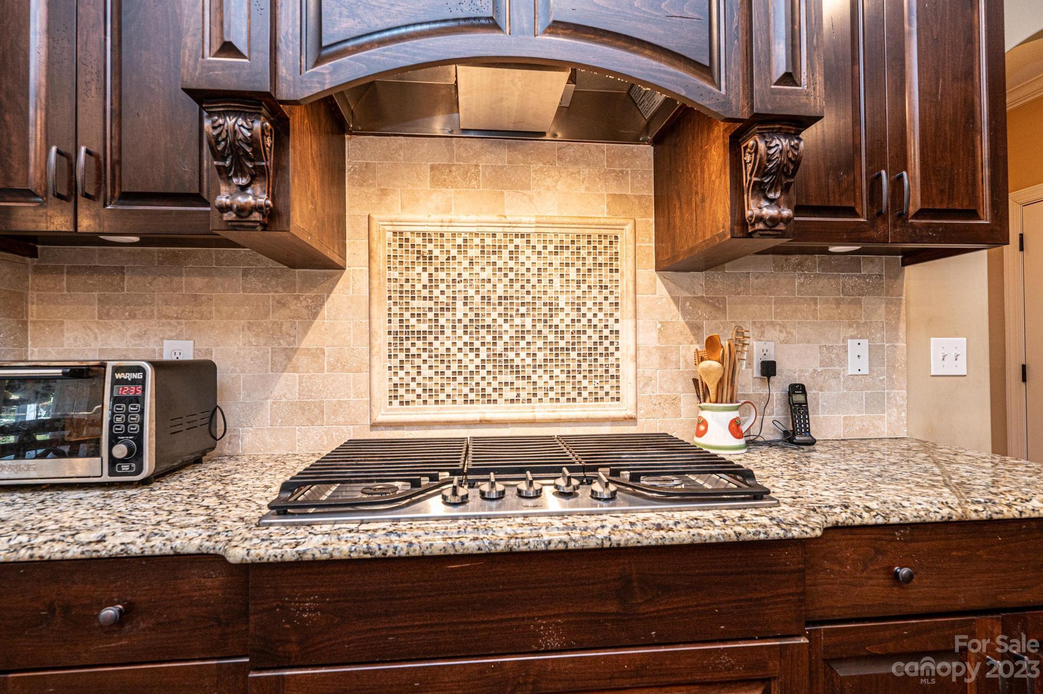 1005 10th Avenue Drive NW