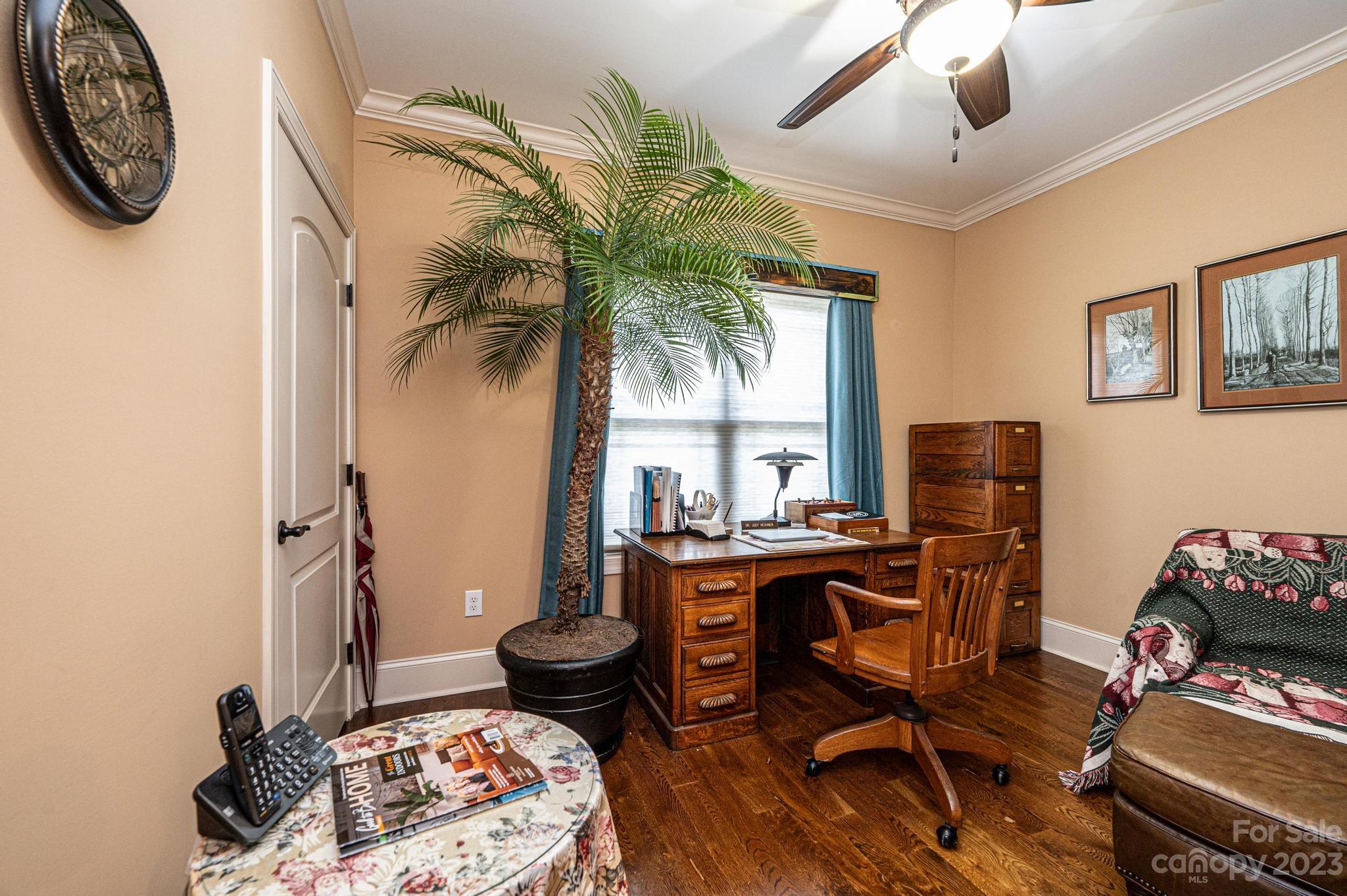 1005 10th Avenue Drive NW