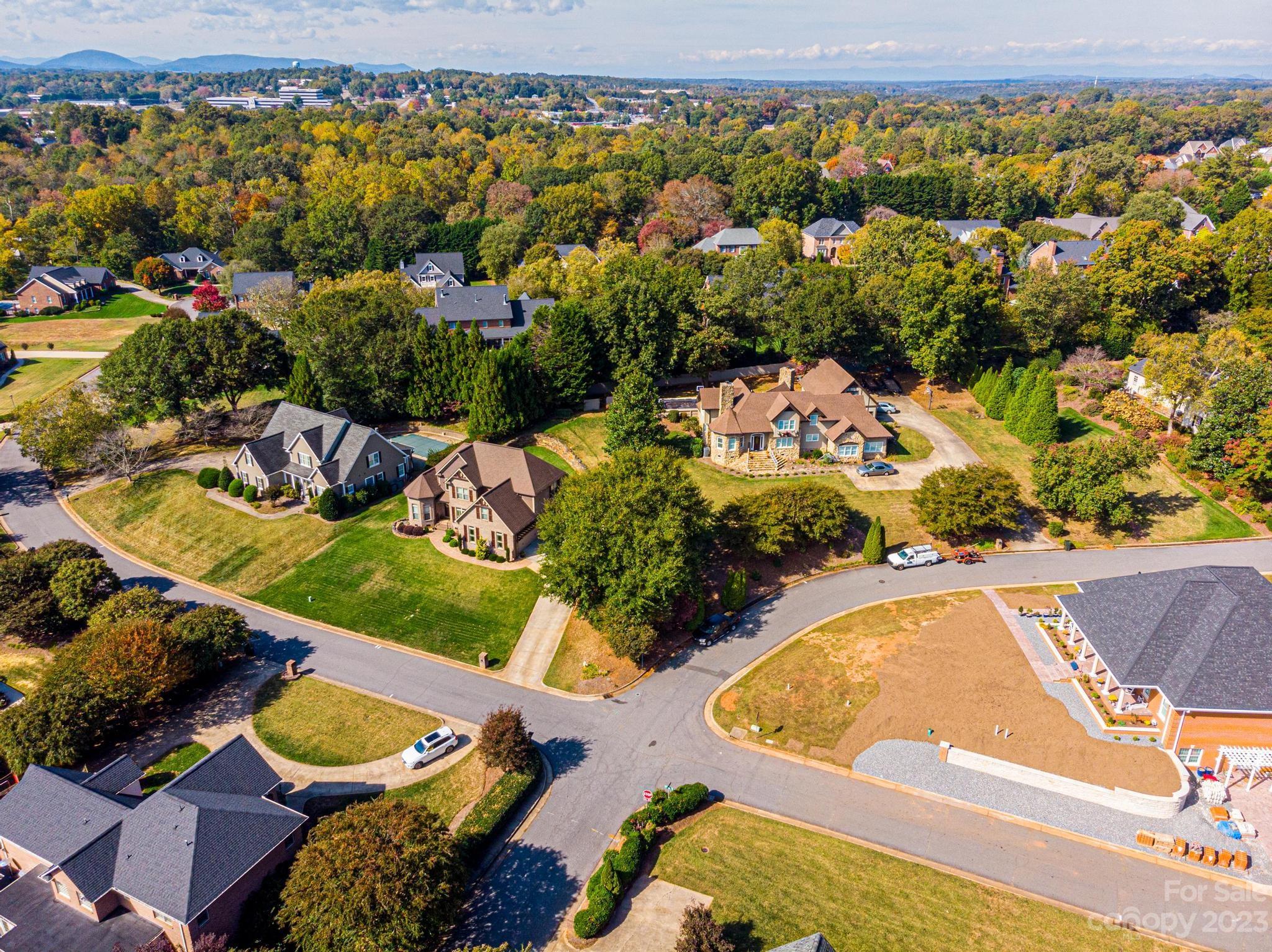 1005 10th Avenue Drive NW