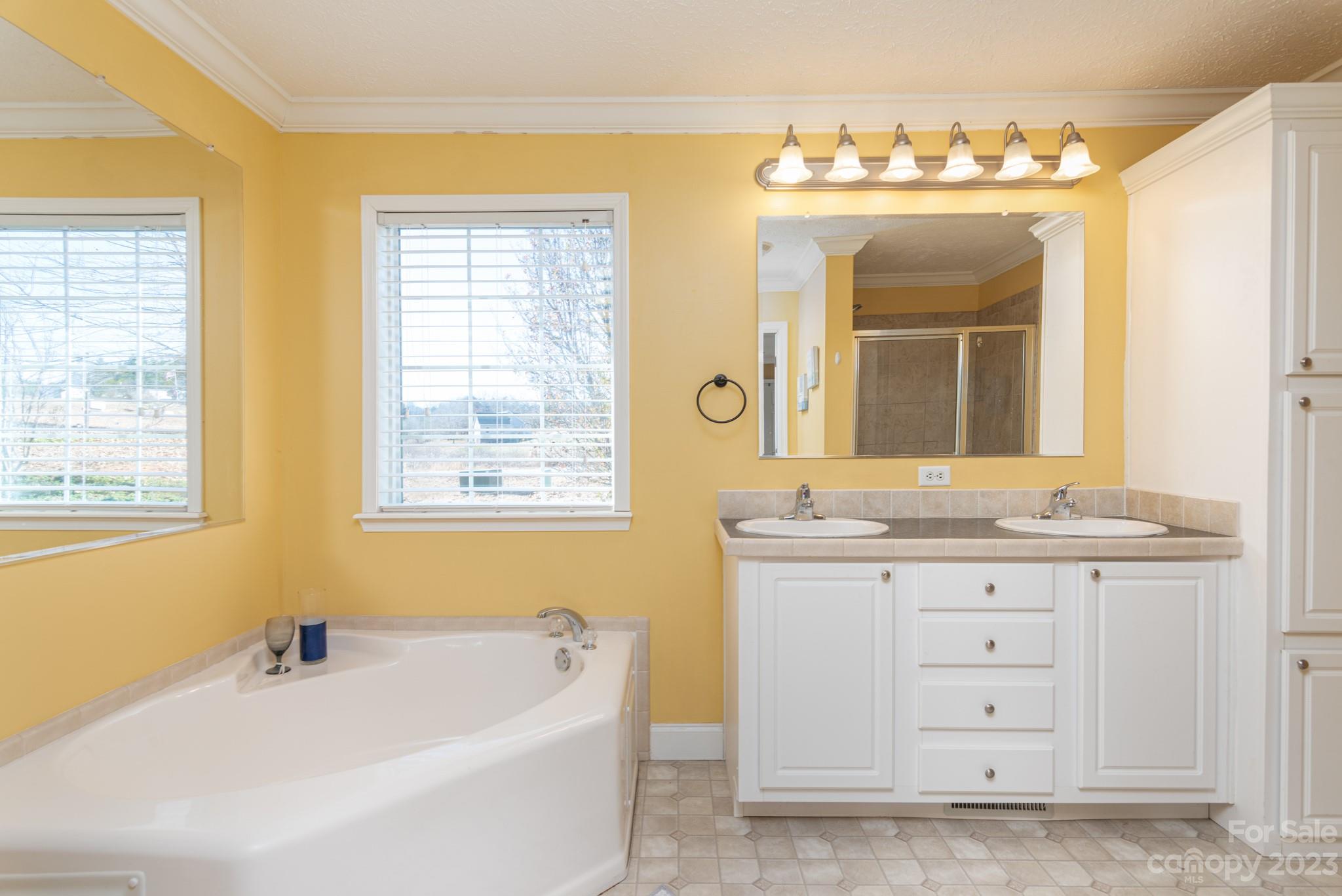 33 Charlie Mitchell Lane