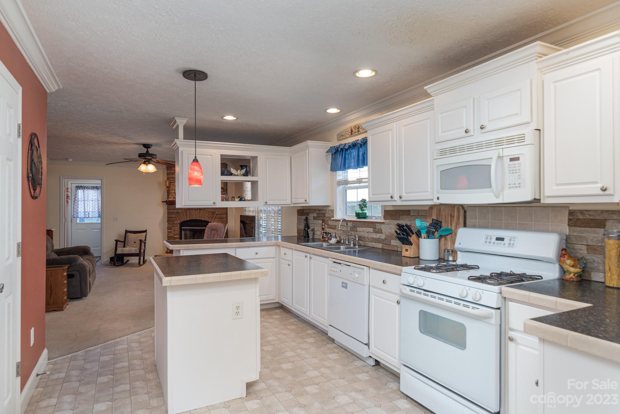 33 Charlie Mitchell Lane