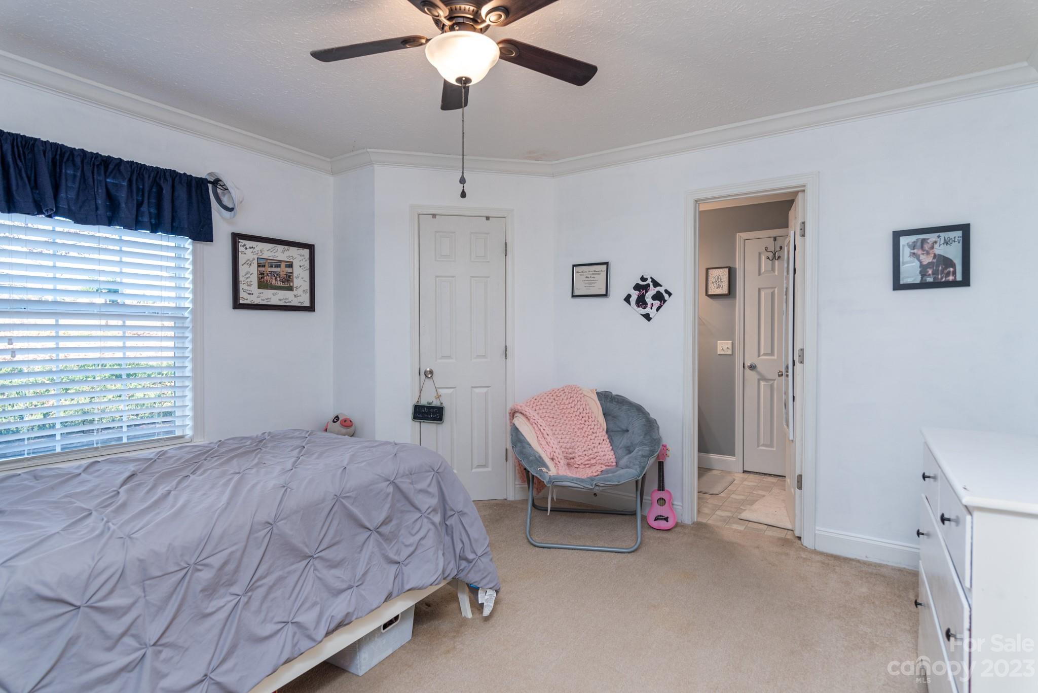 33 Charlie Mitchell Lane