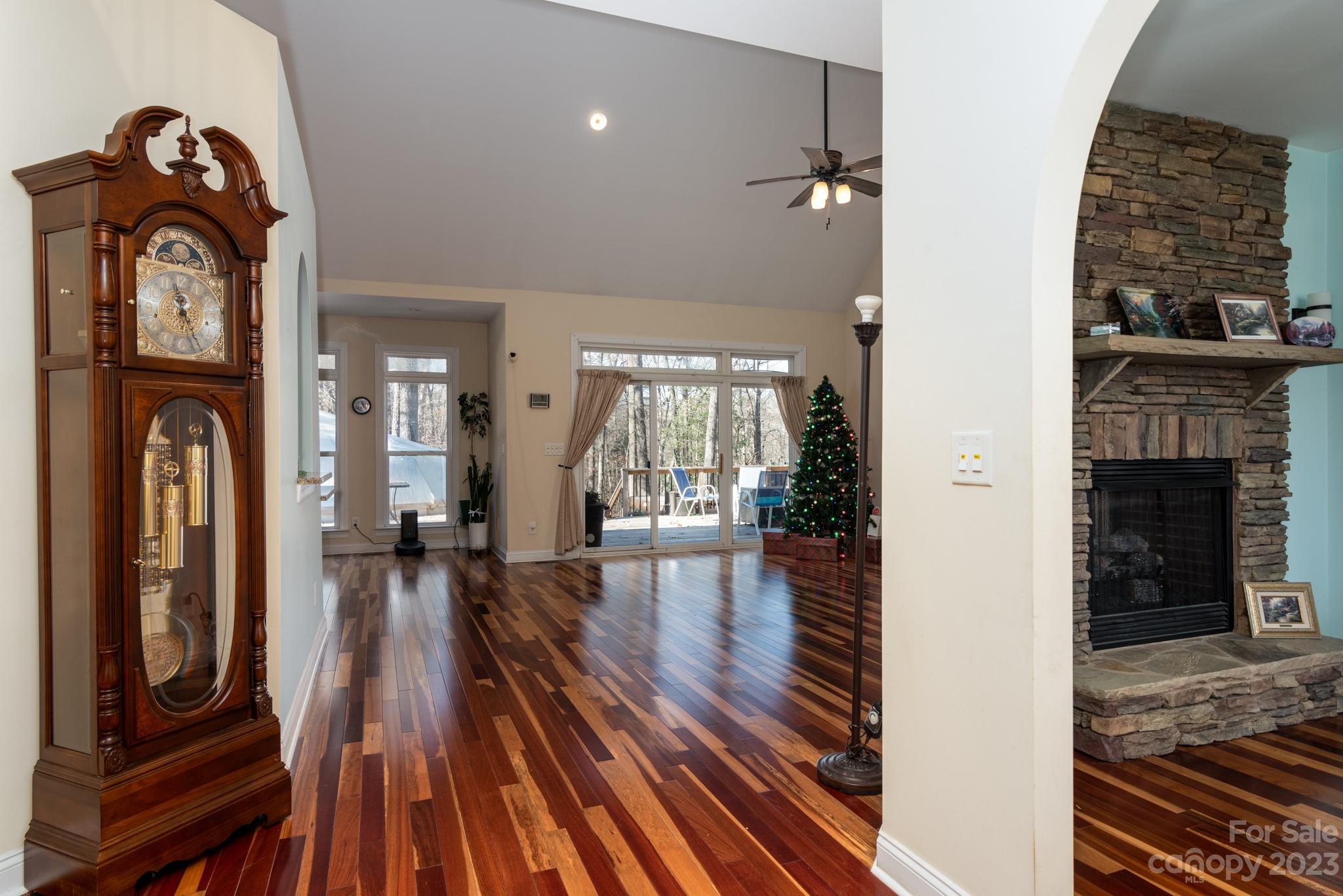 2435 Stoney Run Drive