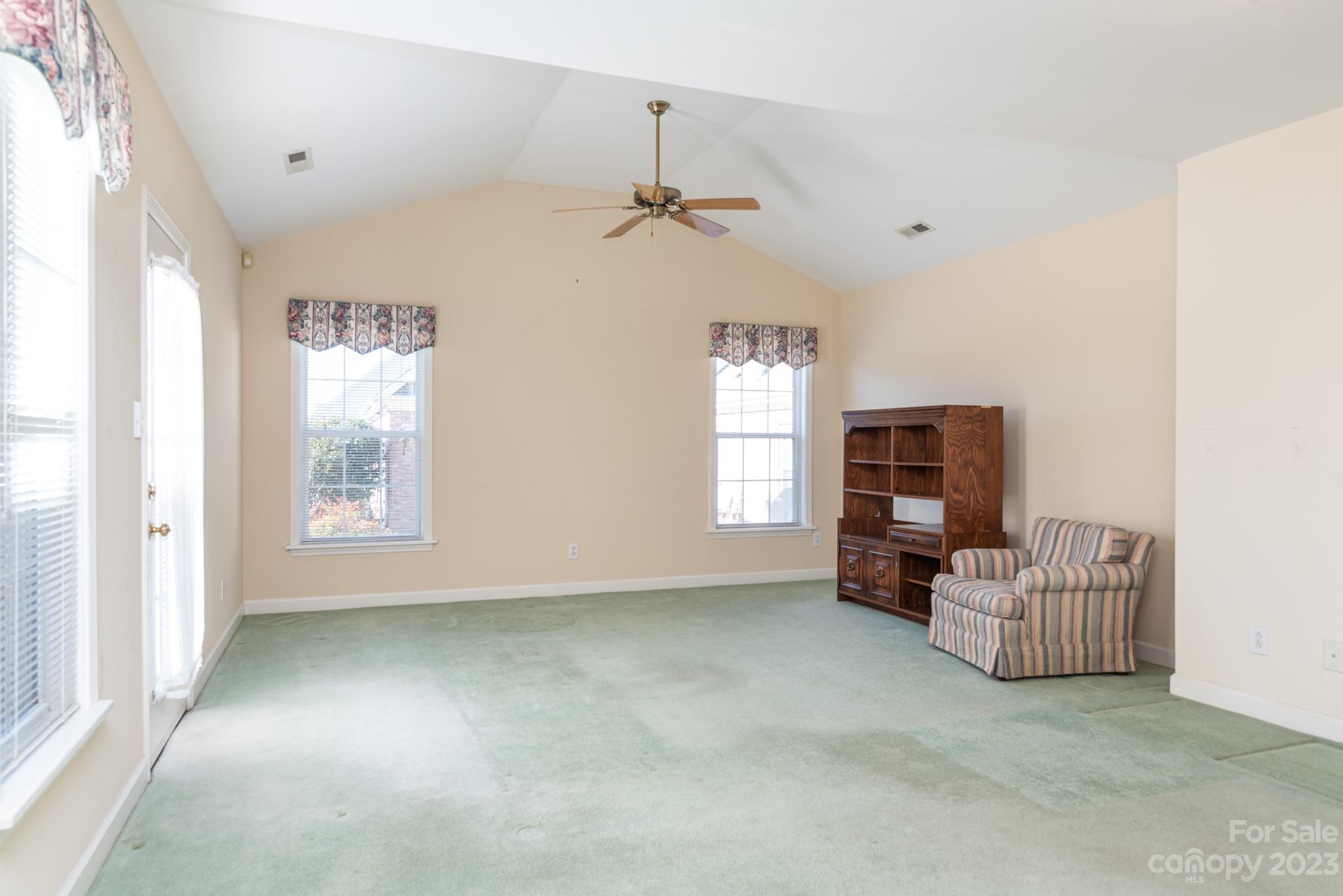 3131 9th Street Drive NE Unit: 14