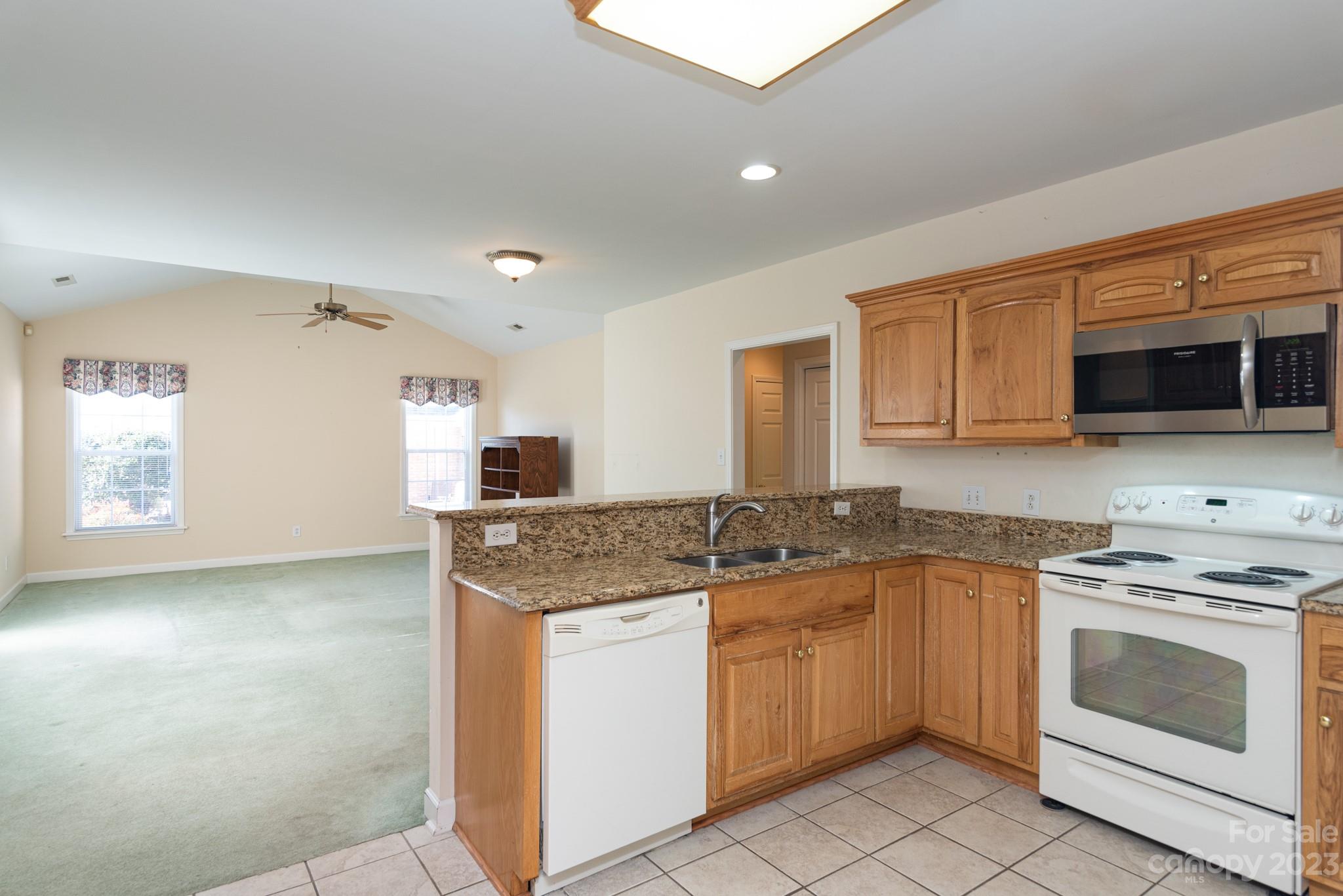 3131 9th Street Drive NE Unit: 14